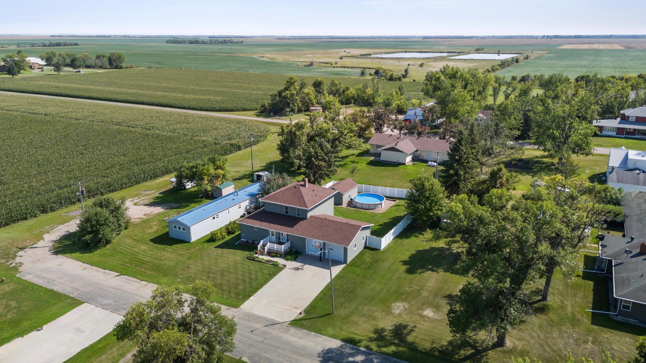 main property photo 37