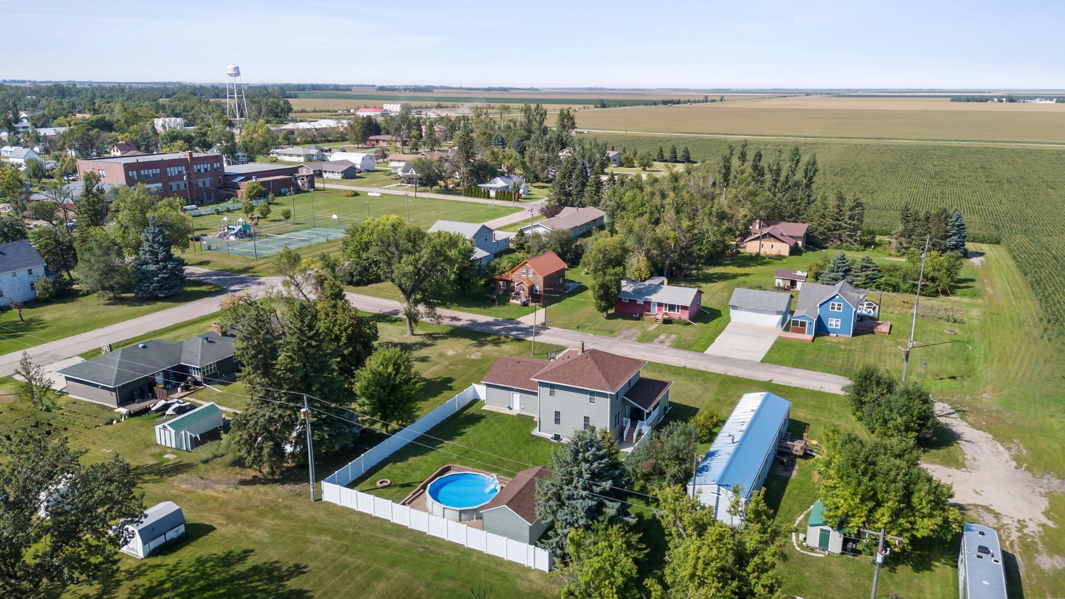 main property photo 39