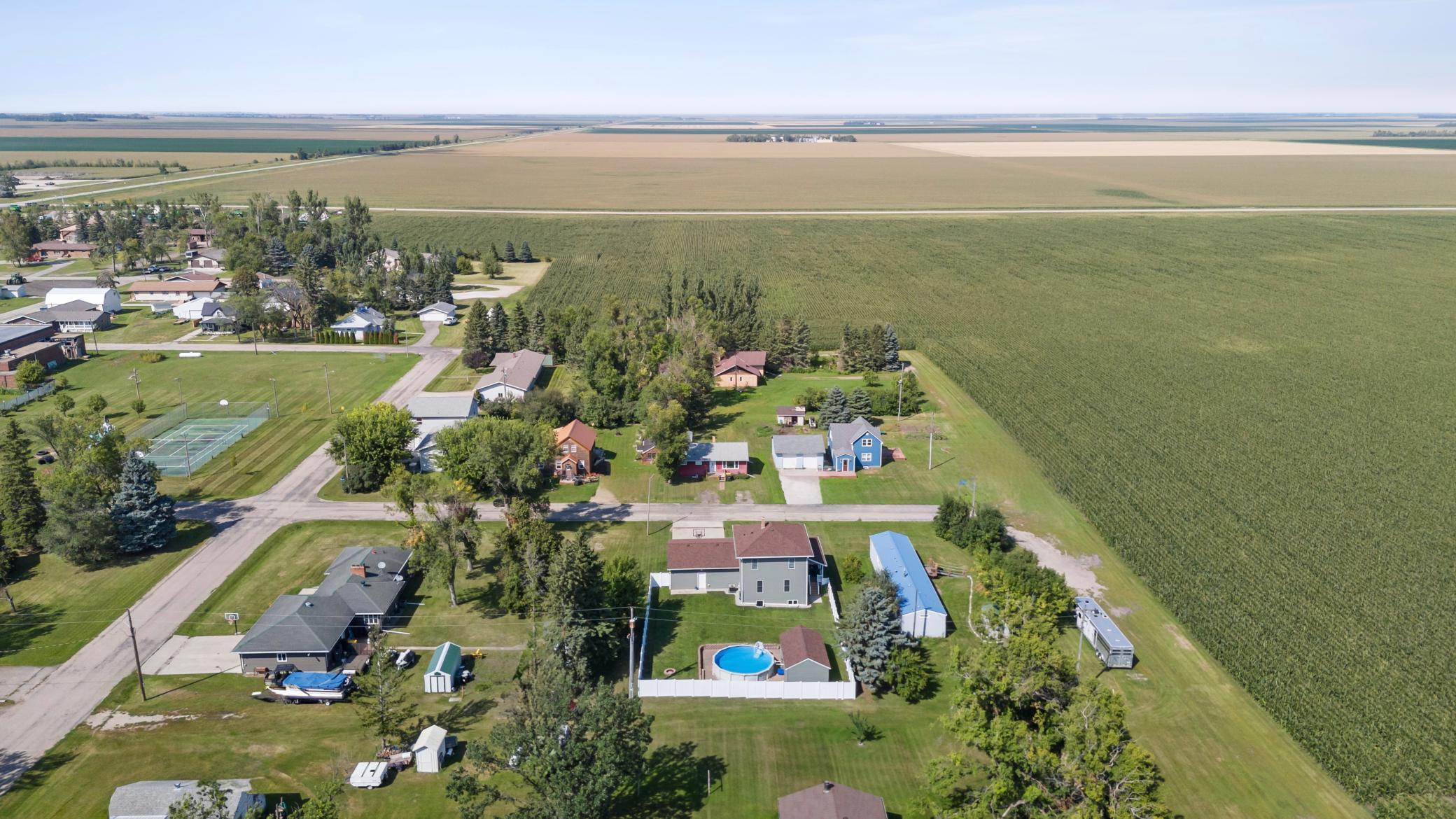 main property photo 41