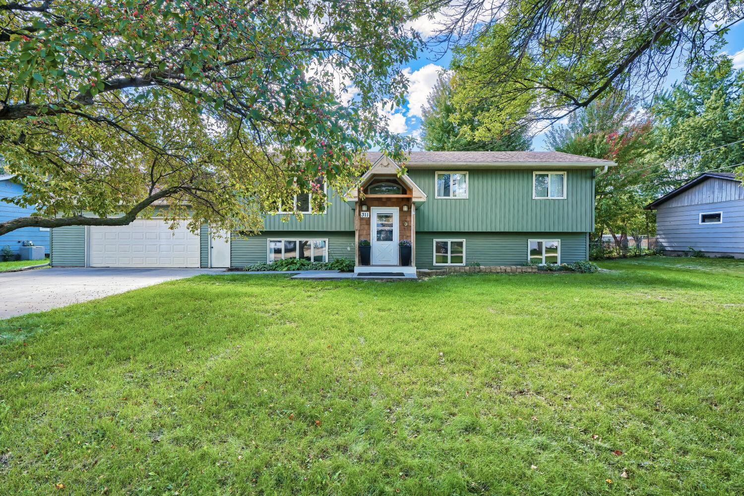 main property photo 7
