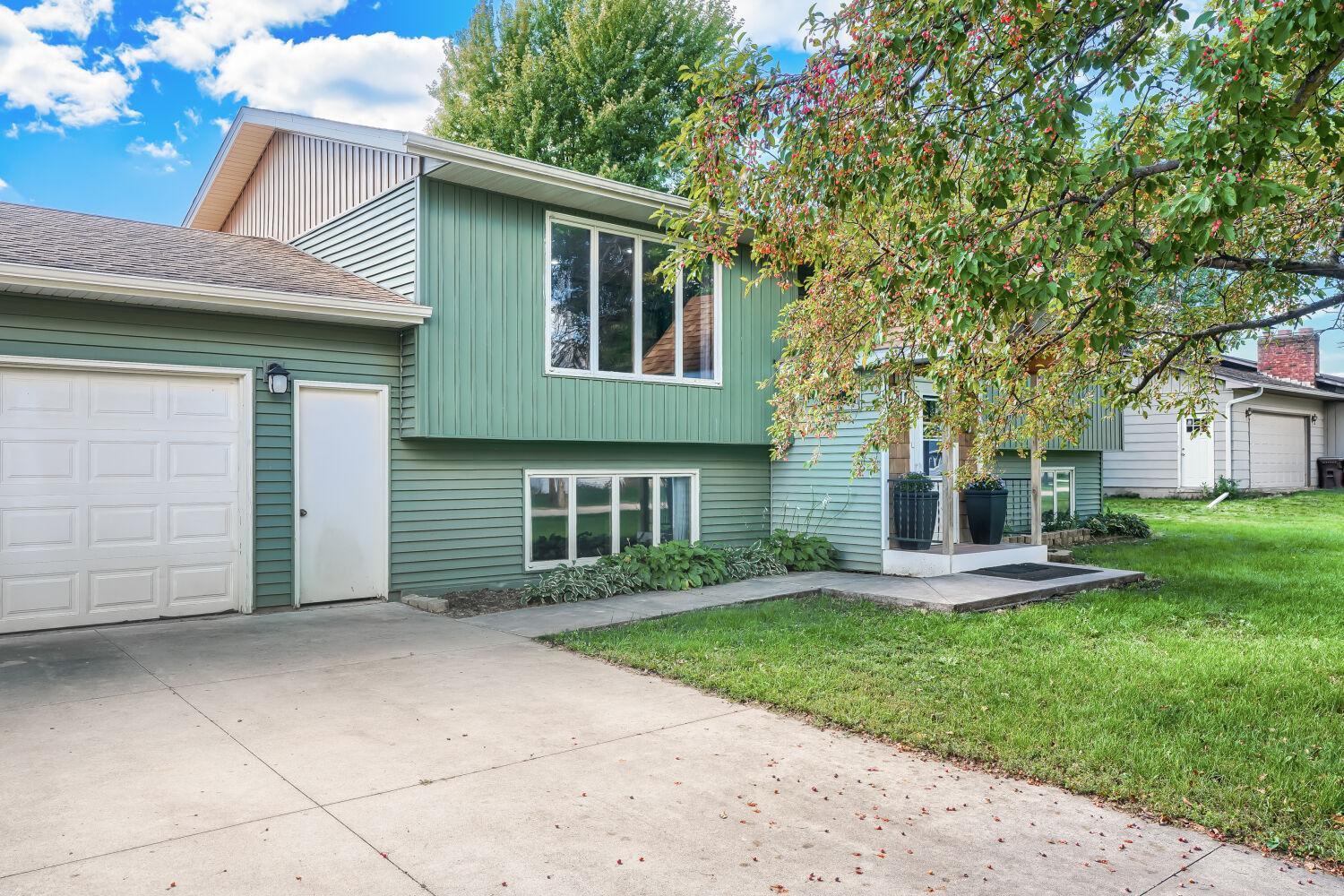 main property photo 9