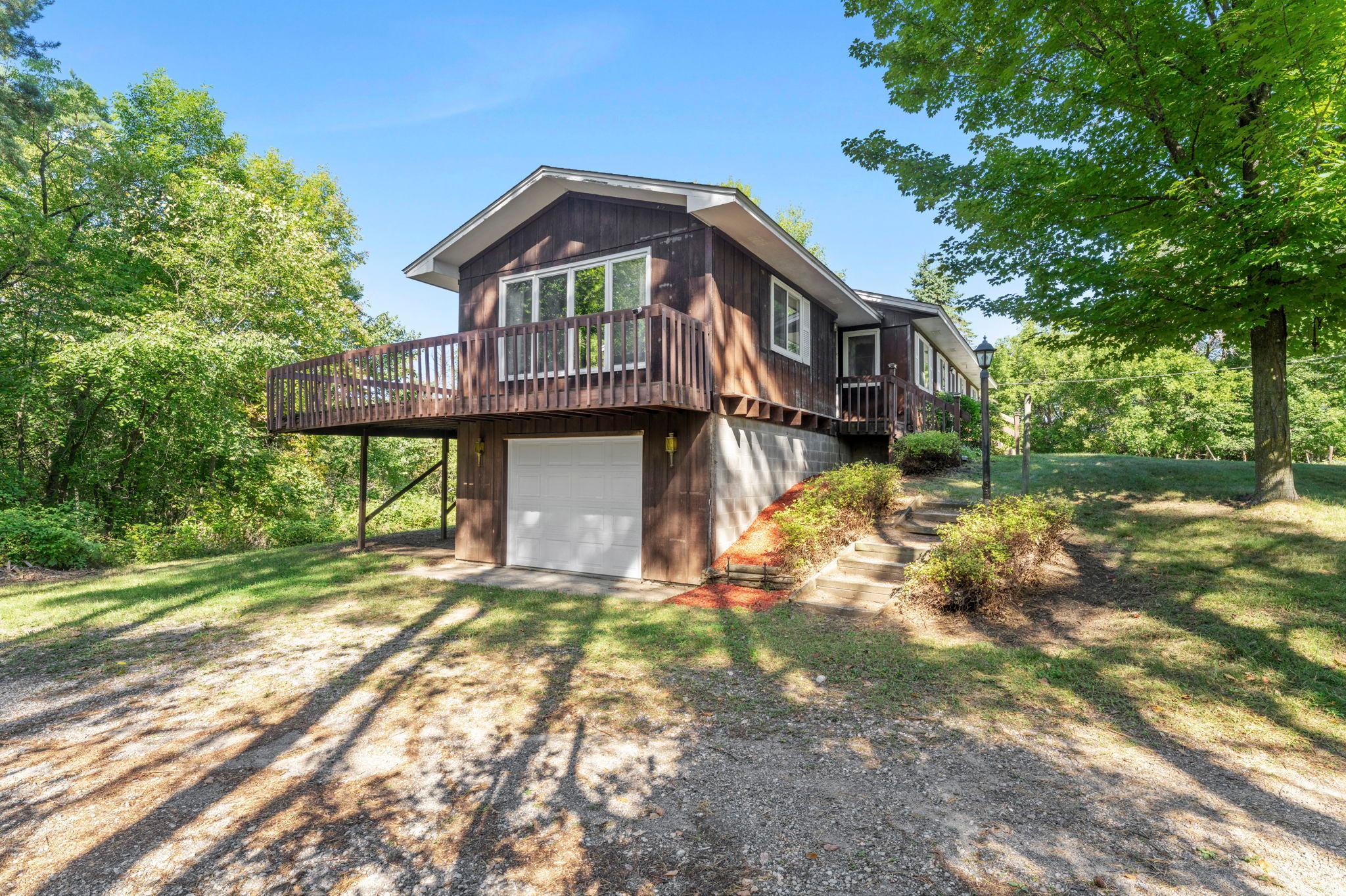 main property photo 33