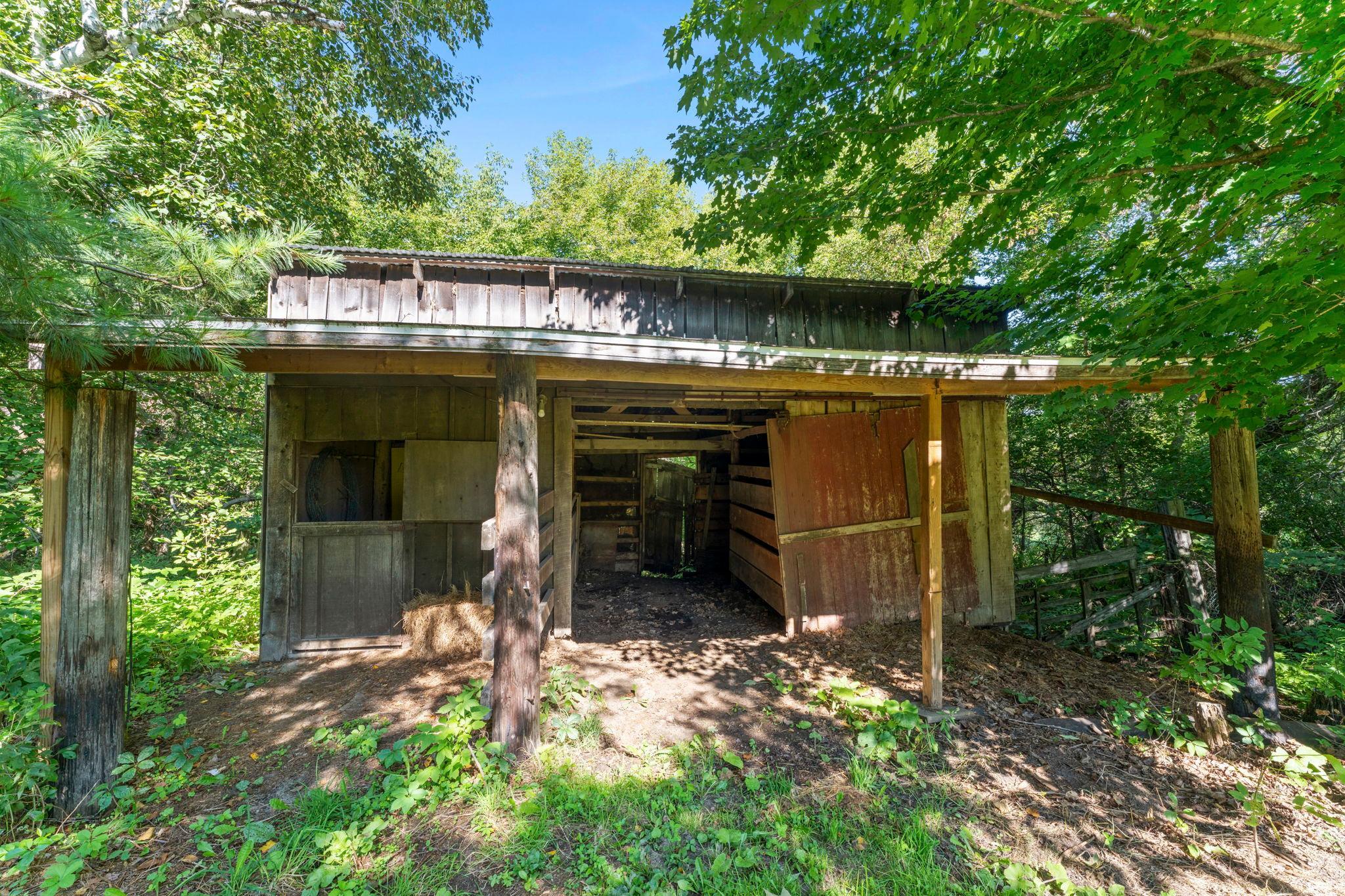 main property photo 35
