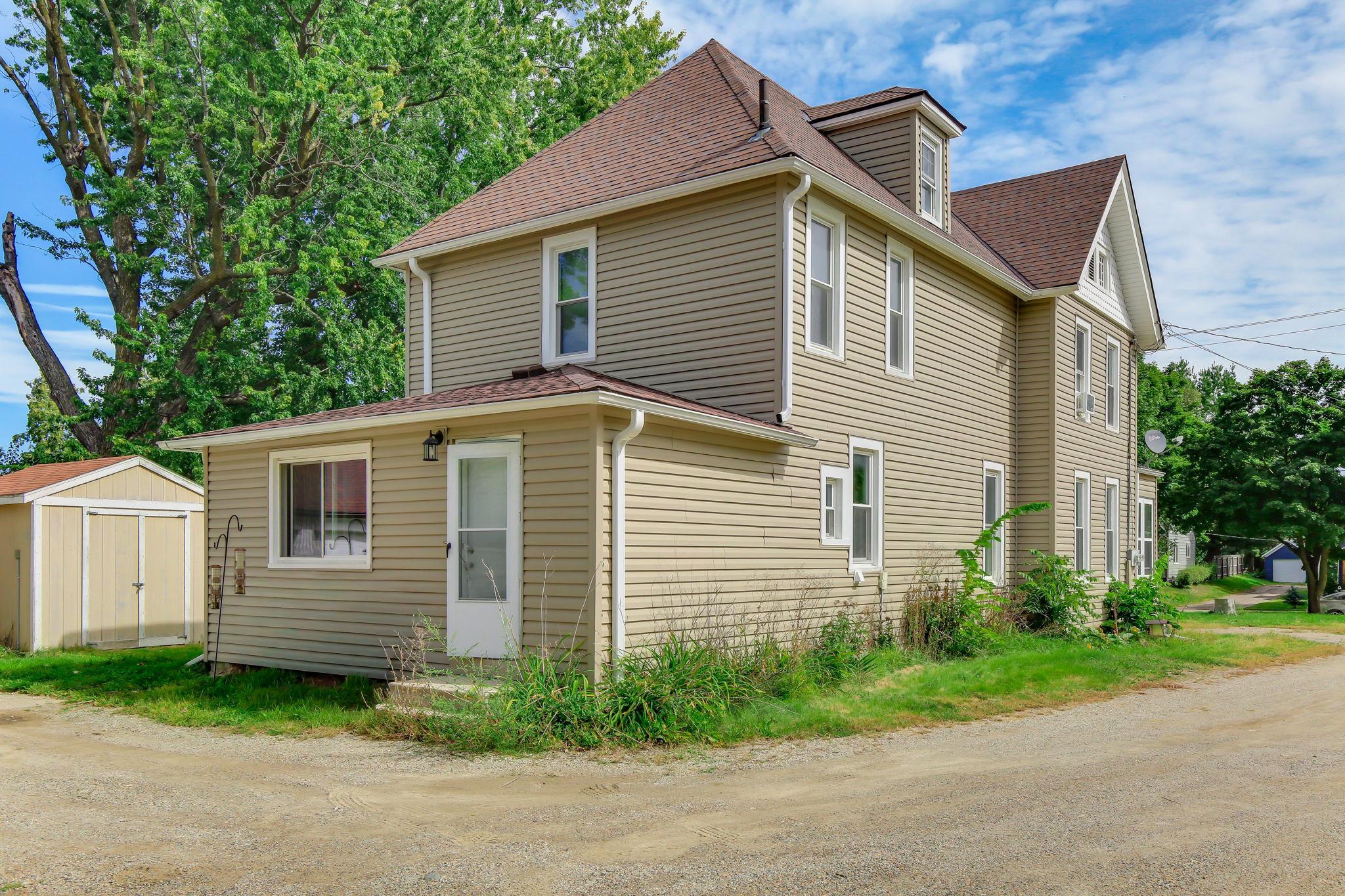 main property photo 39