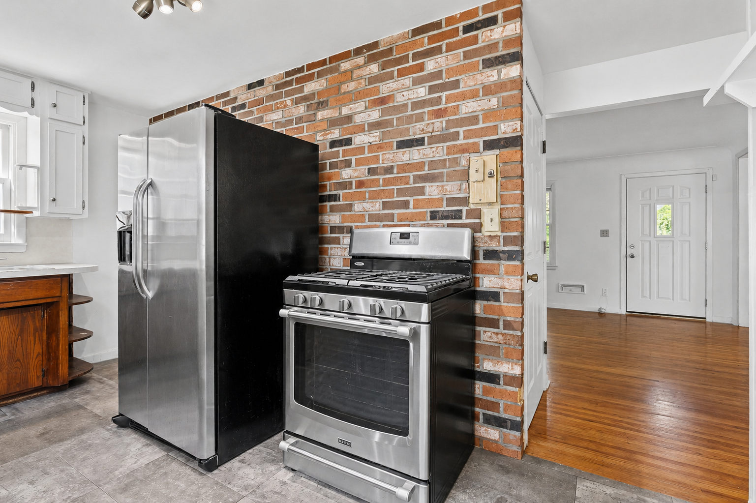 main property photo 15