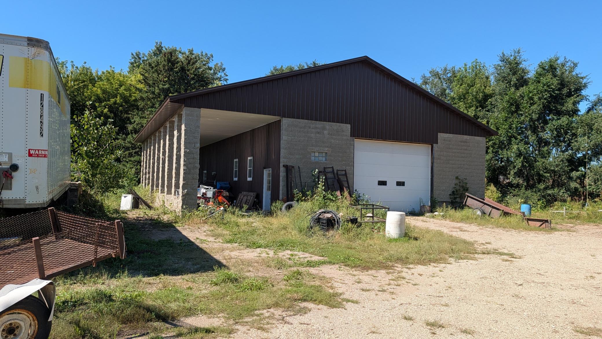 main property photo 6