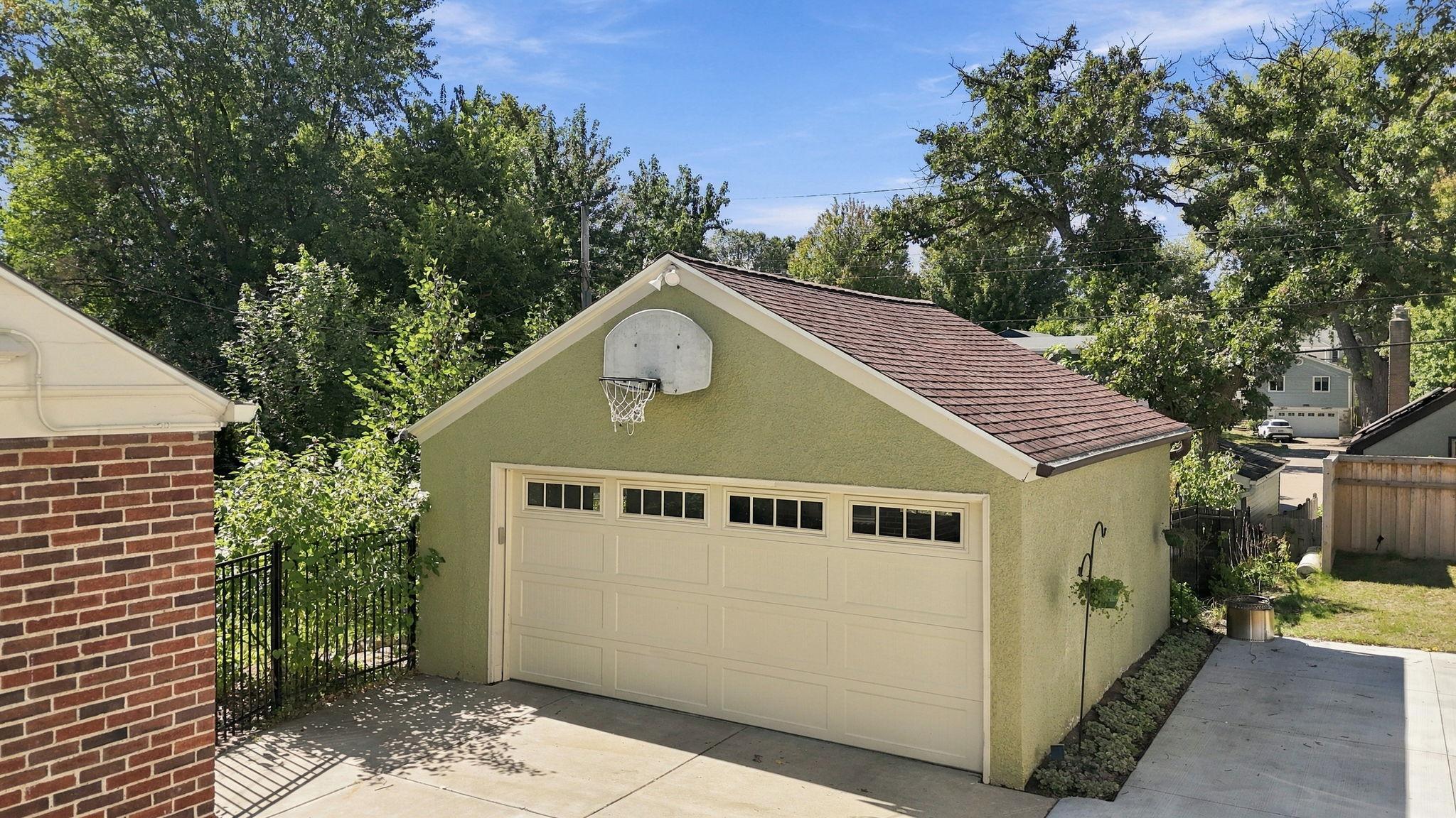 main property photo 54
