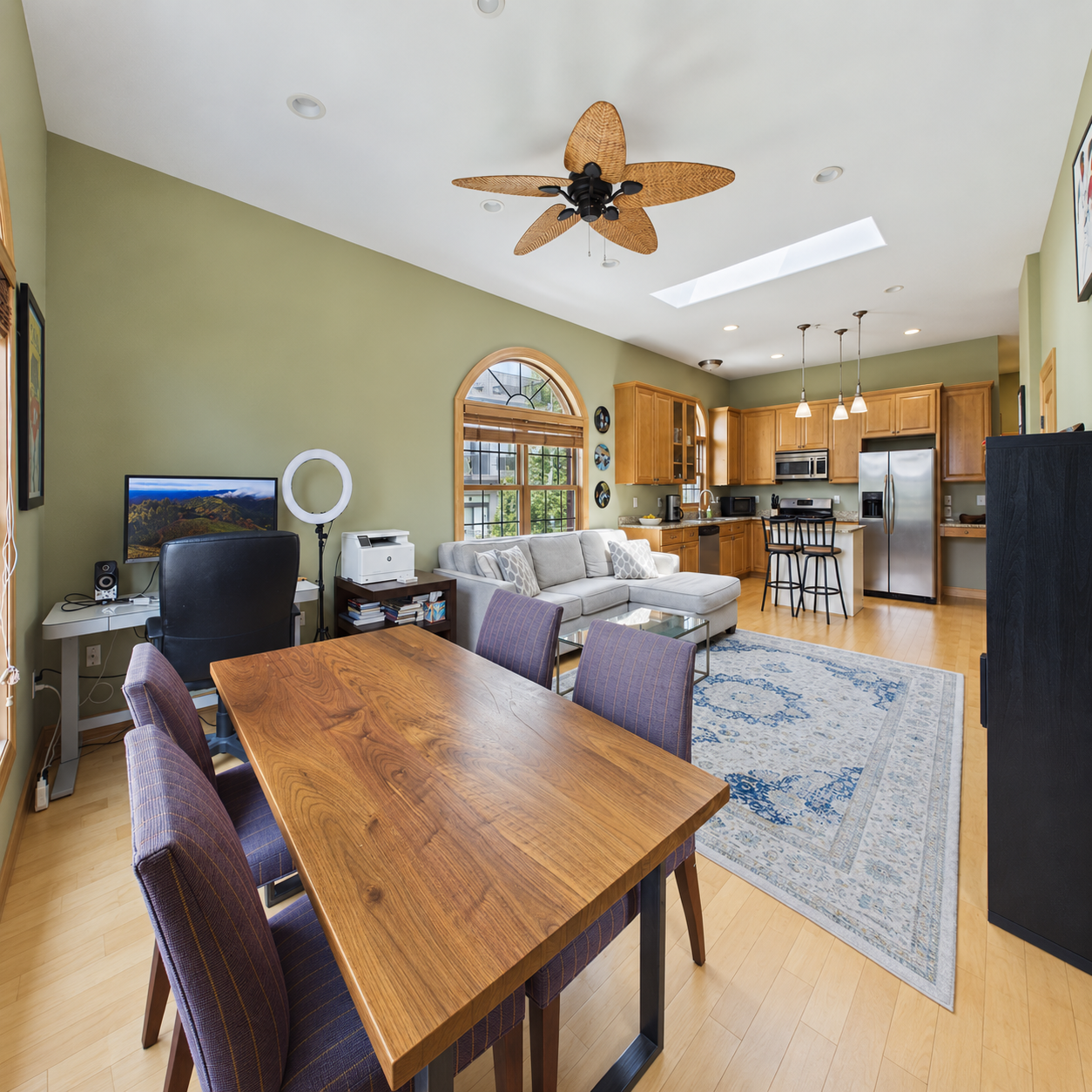 main property photo 8