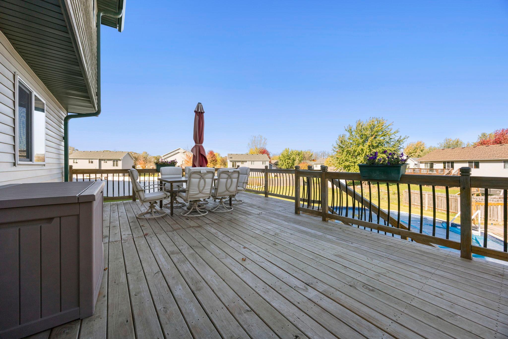 main property photo 50