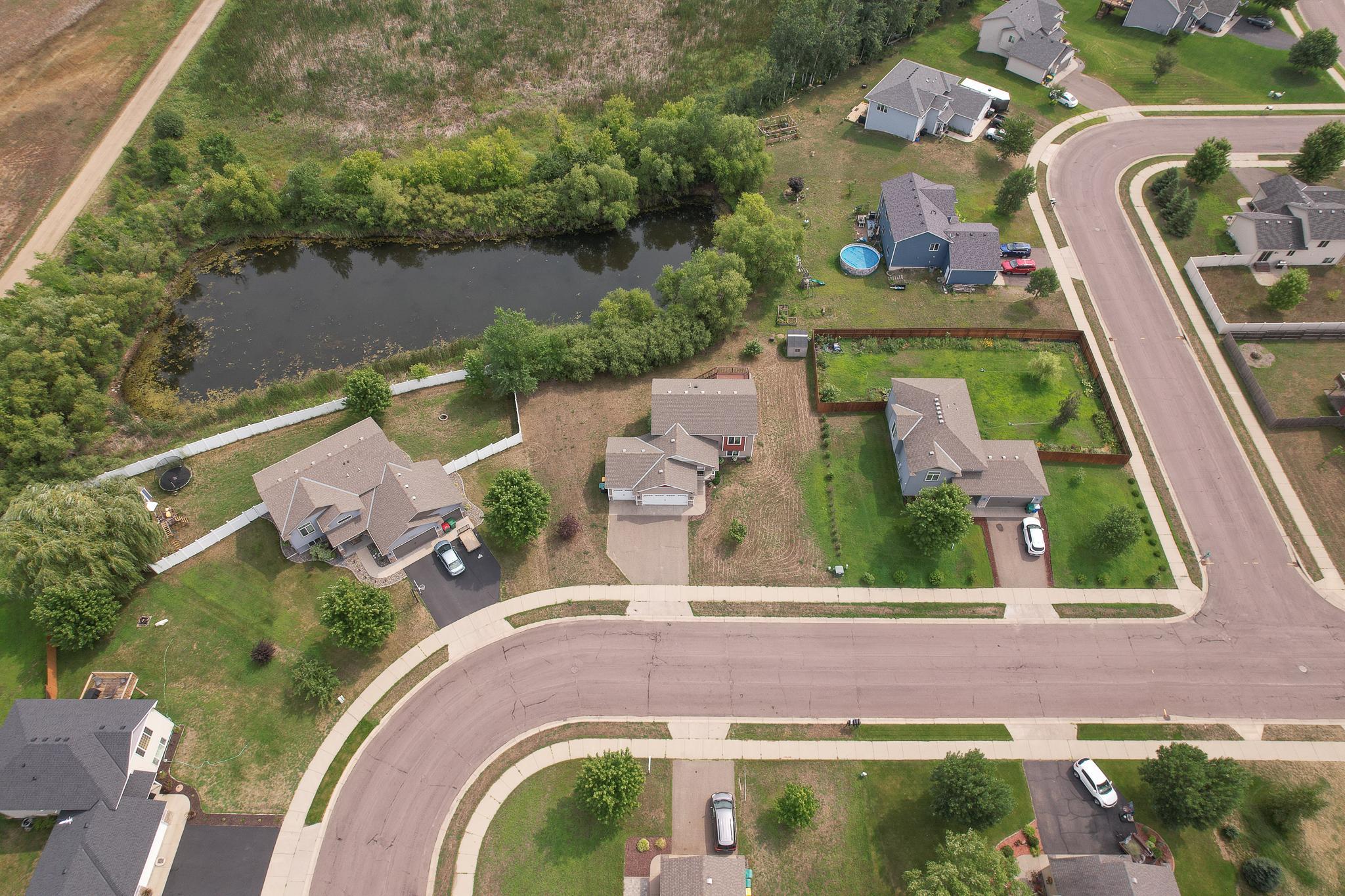 main property photo 43