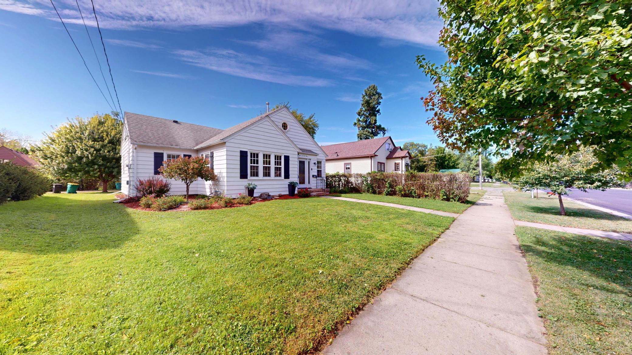 main property photo 22