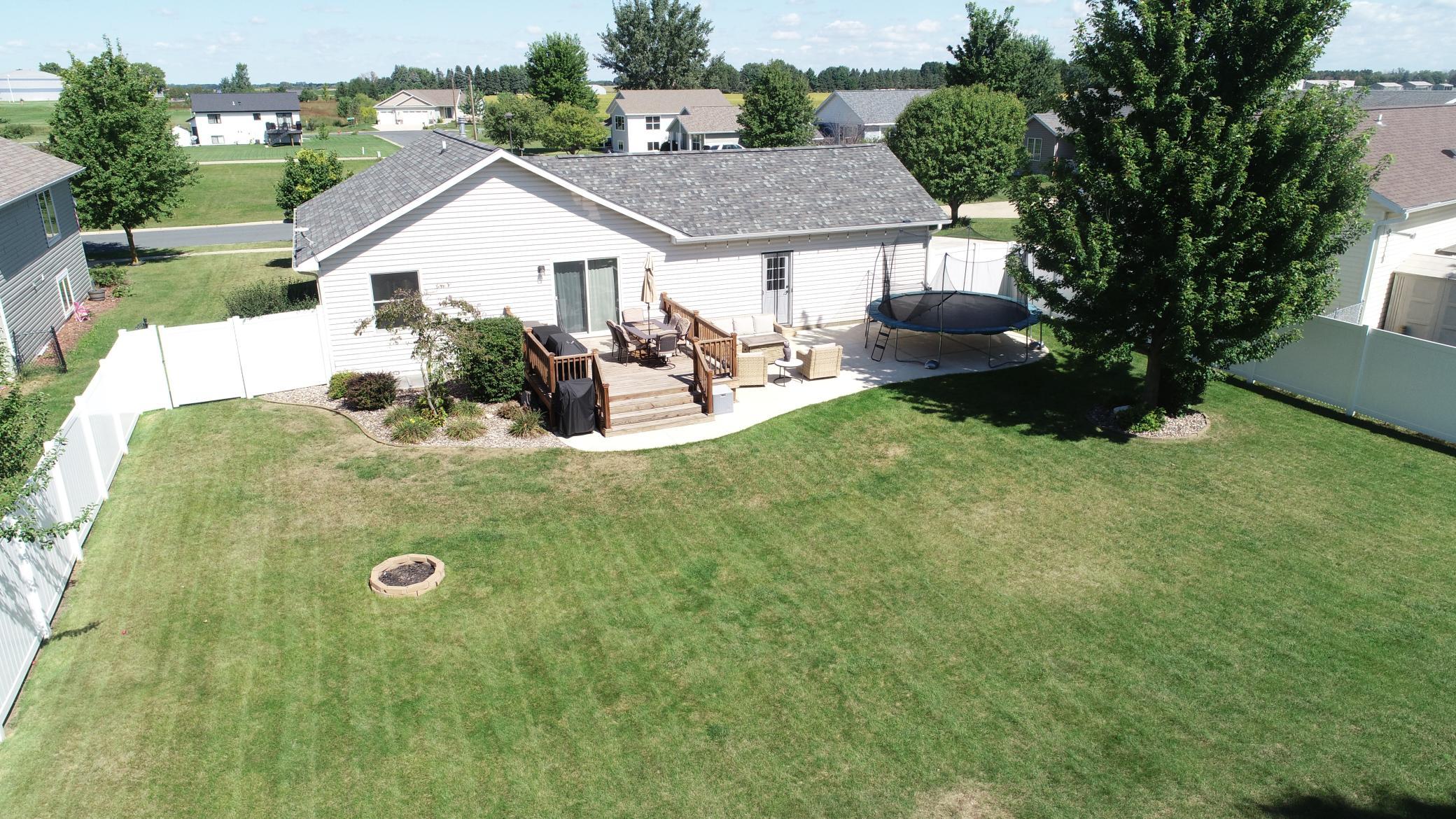 main property photo 40