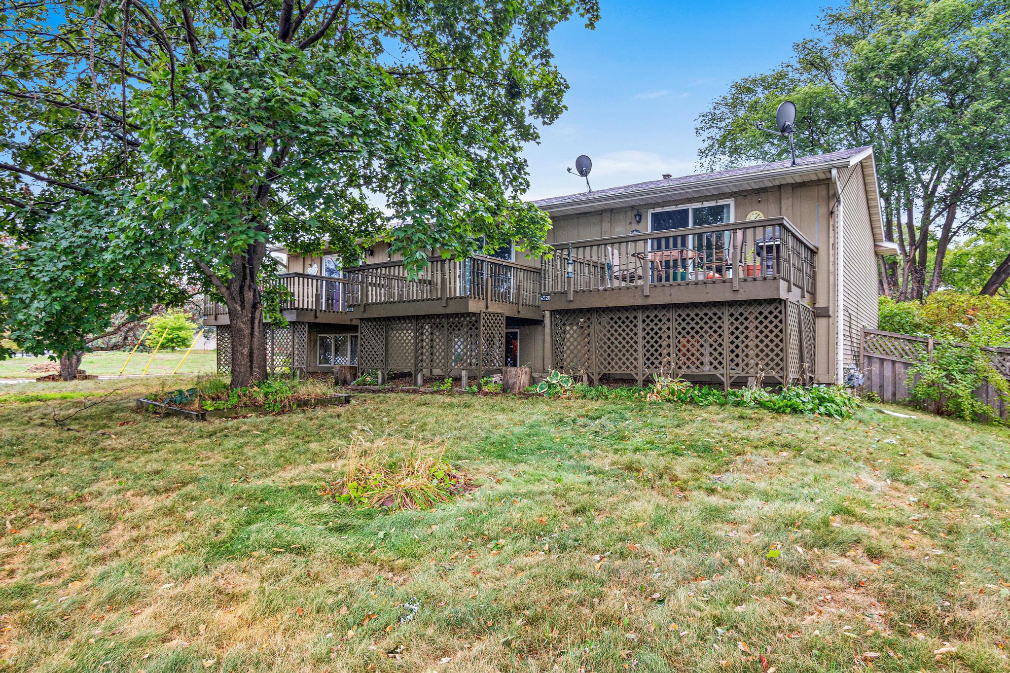 main property photo 16