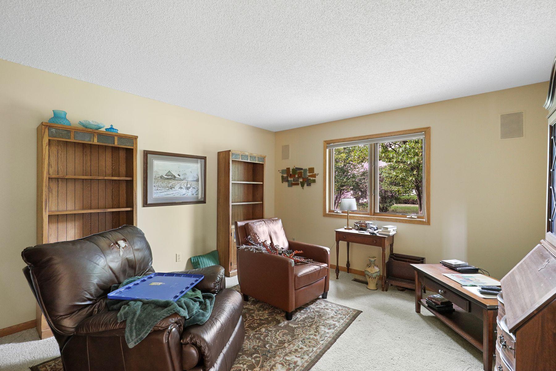 main property photo 13