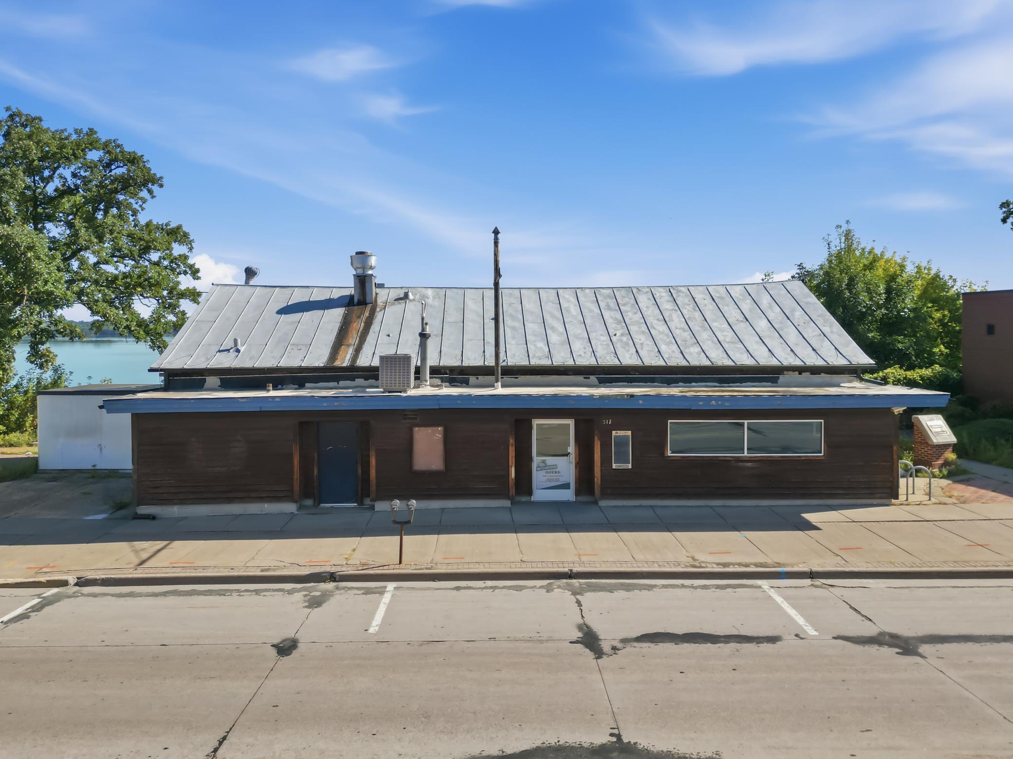 main property photo 37
