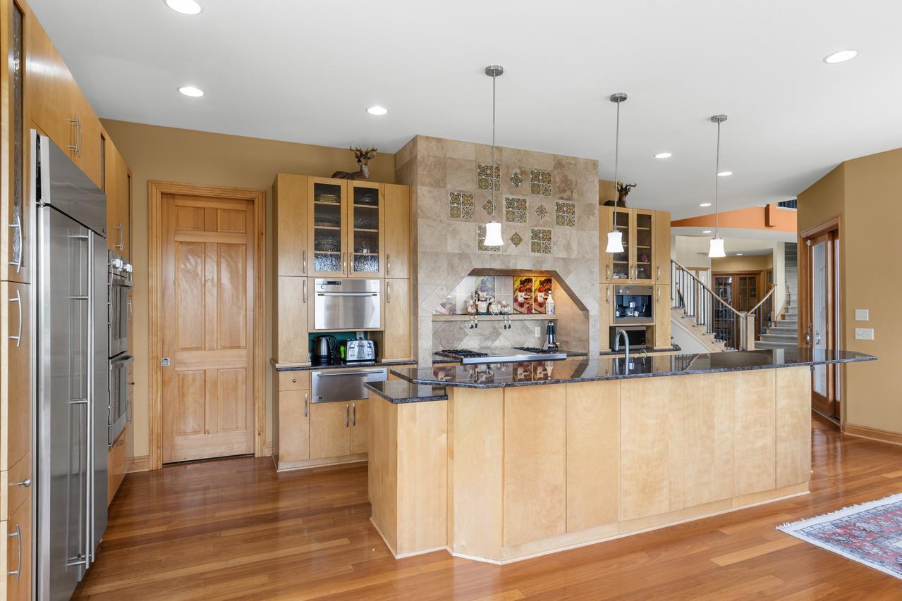 main property photo 18
