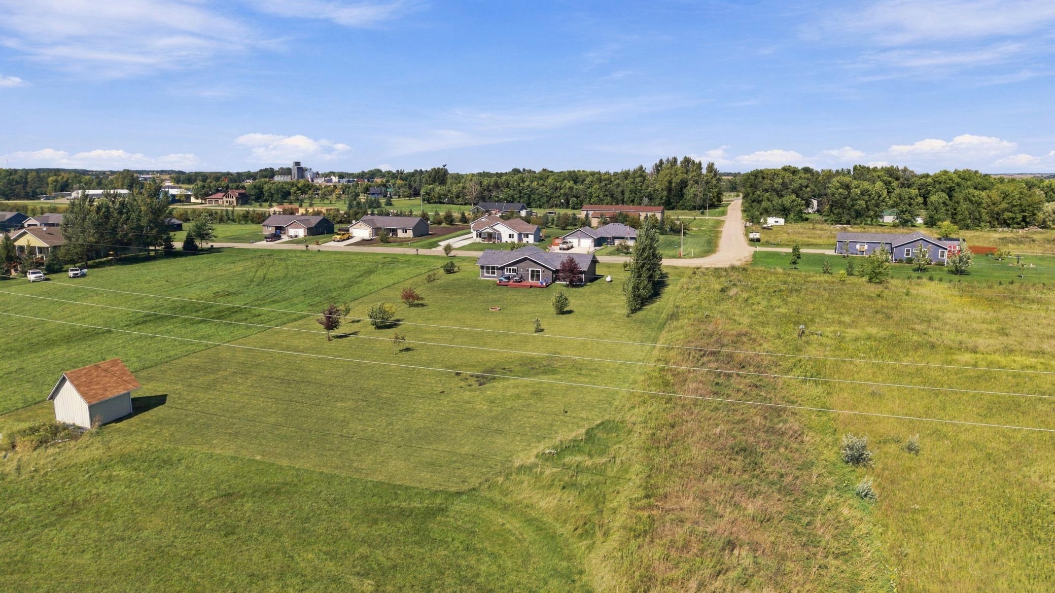 main property photo 33