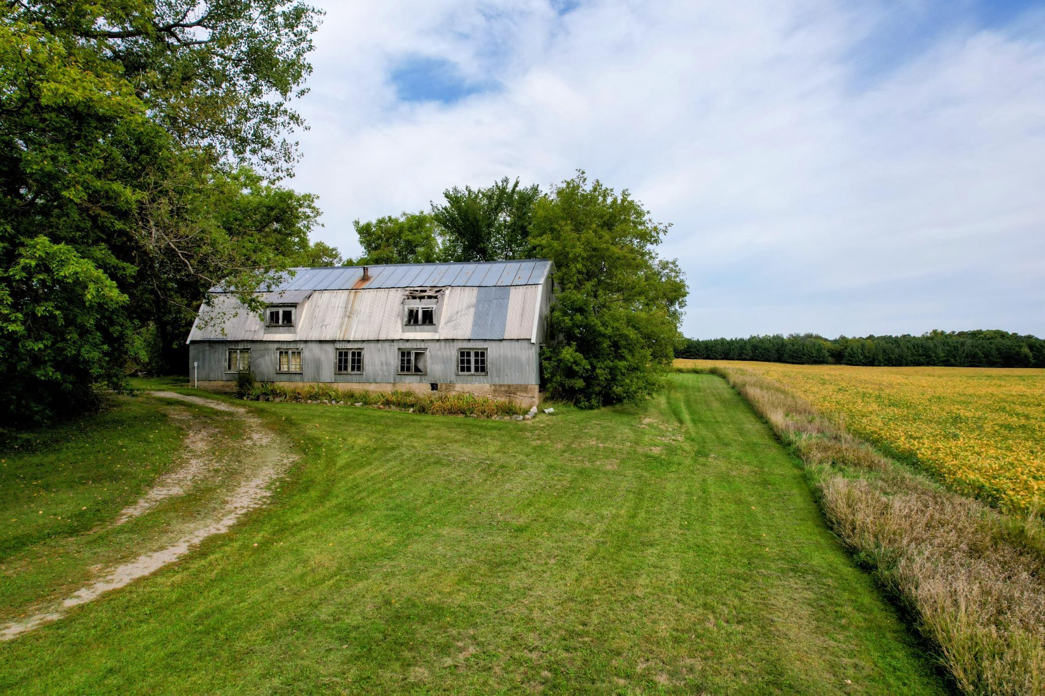 main property photo 2