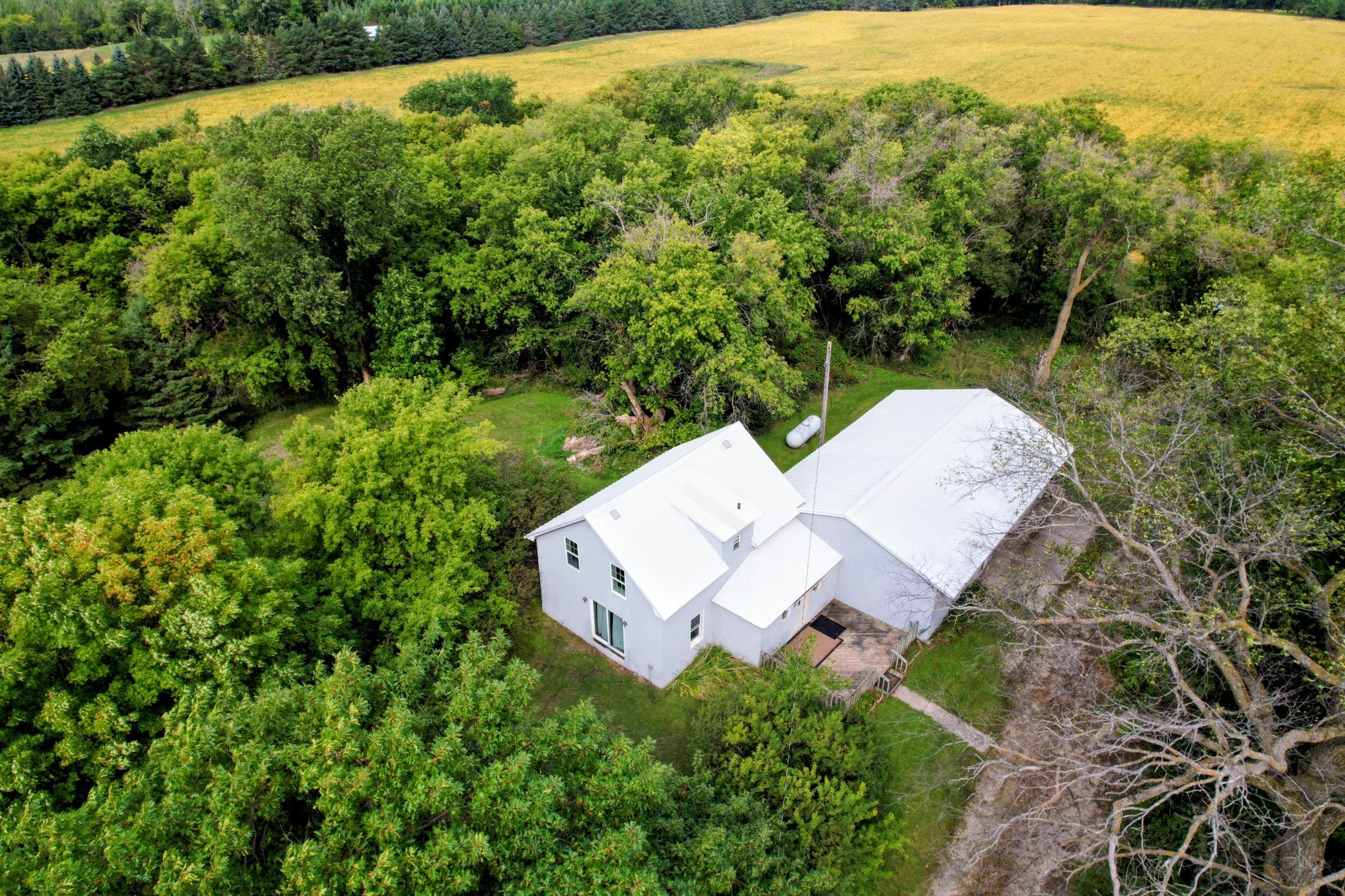 main property photo 25