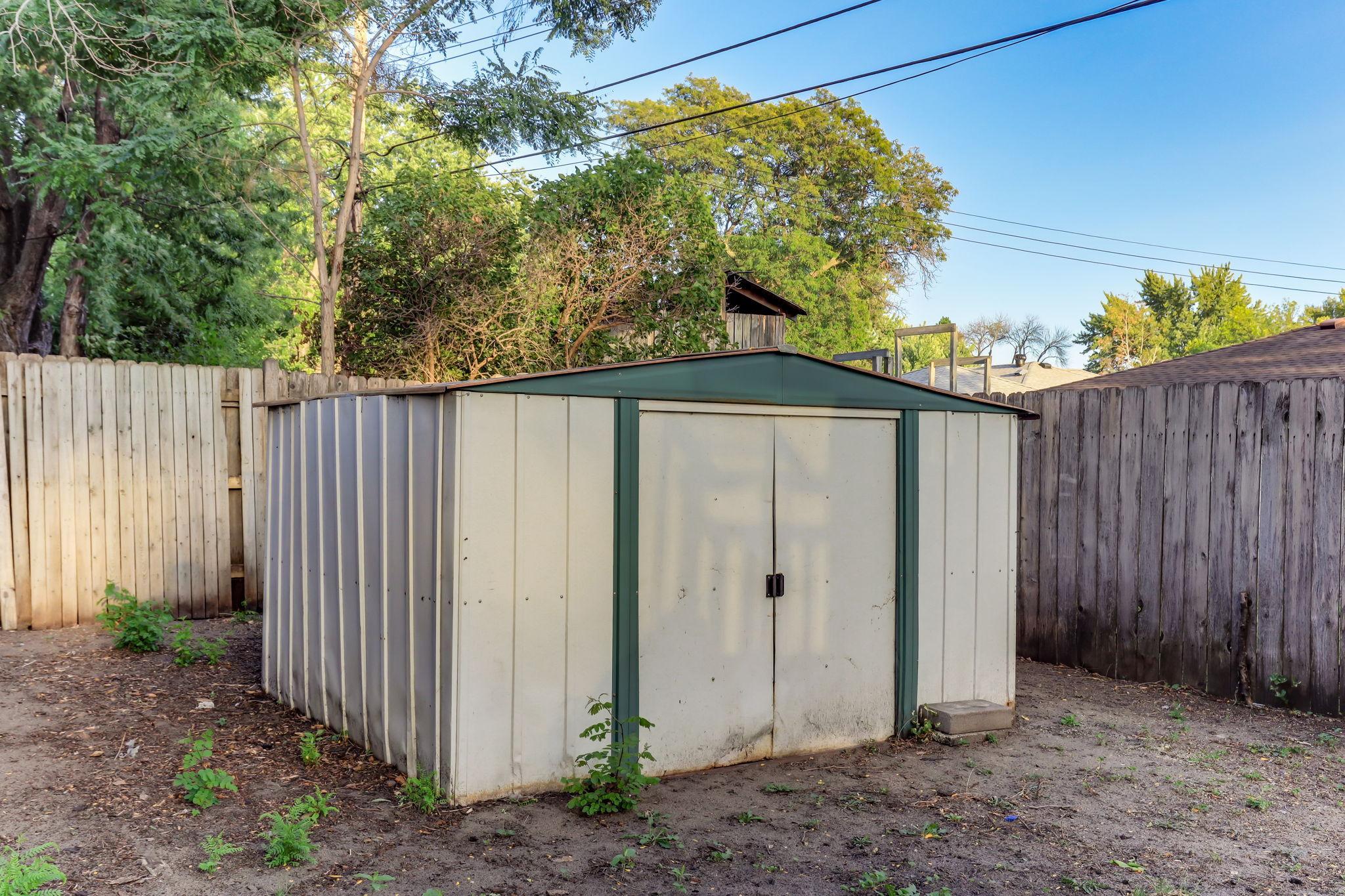 main property photo 37