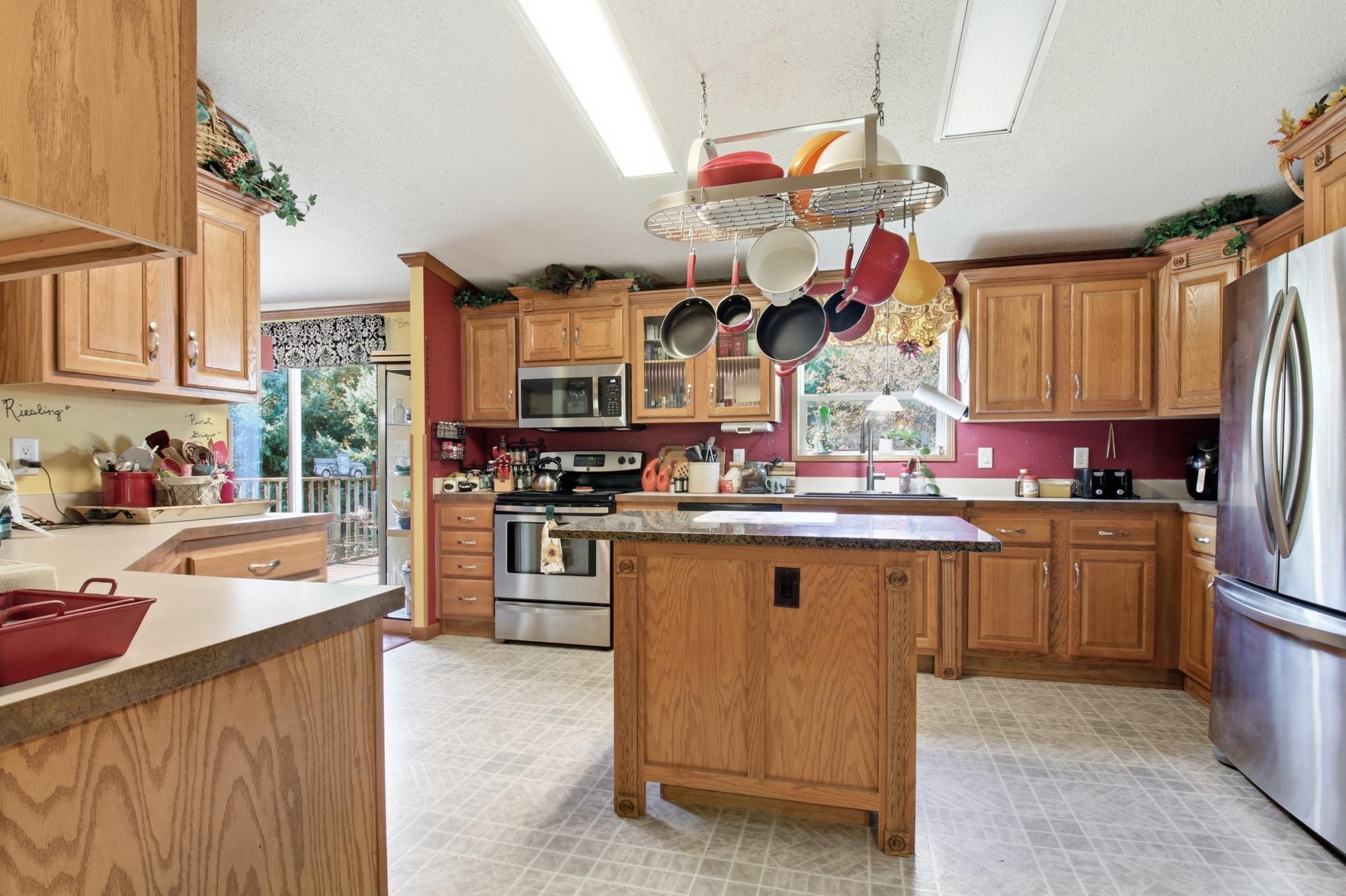 main property photo 8
