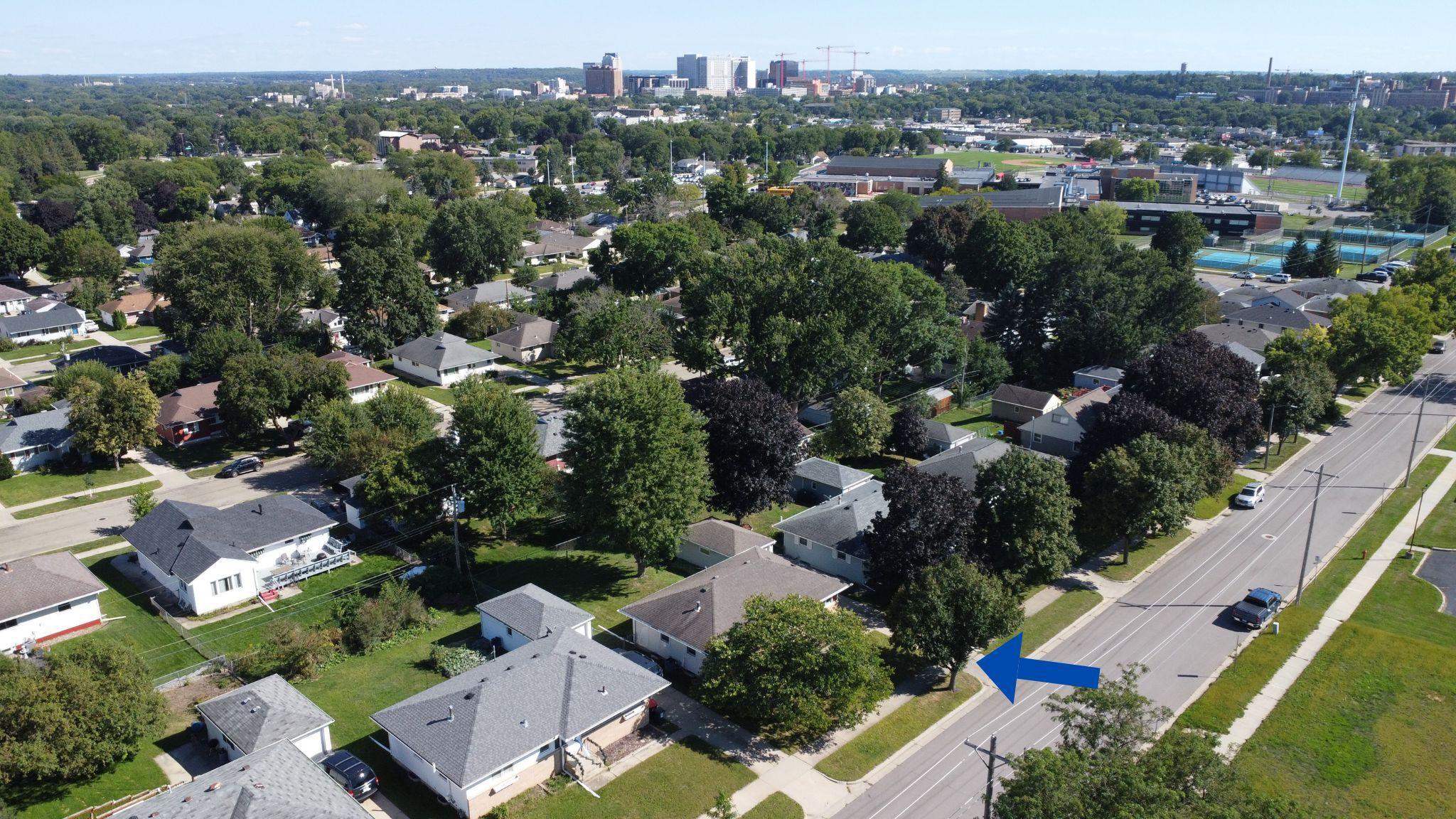 main property photo 19