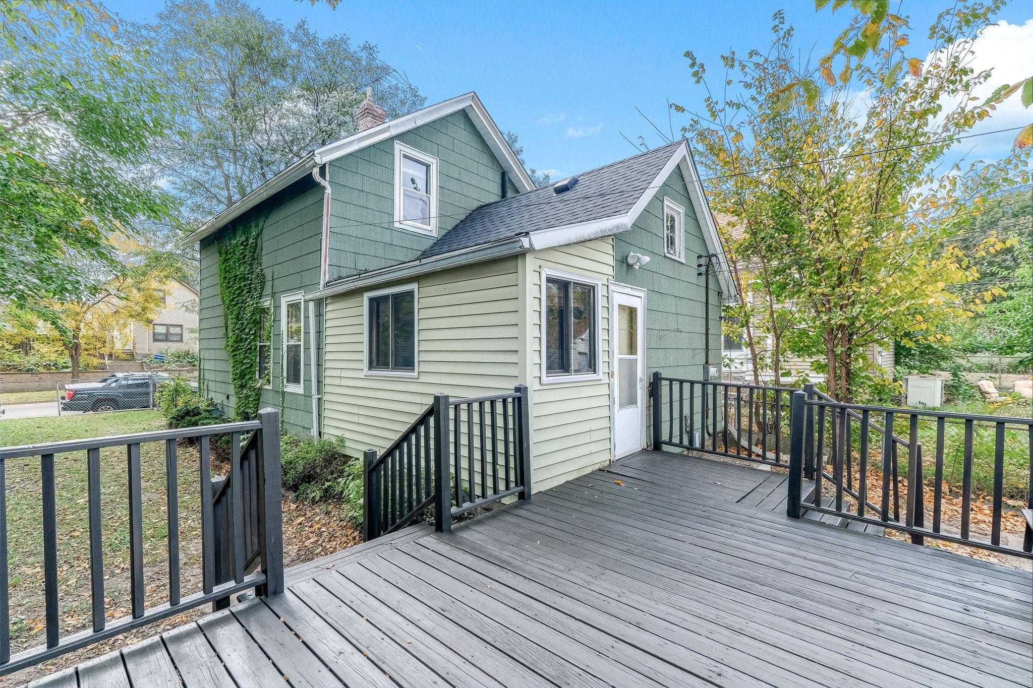 main property photo 25
