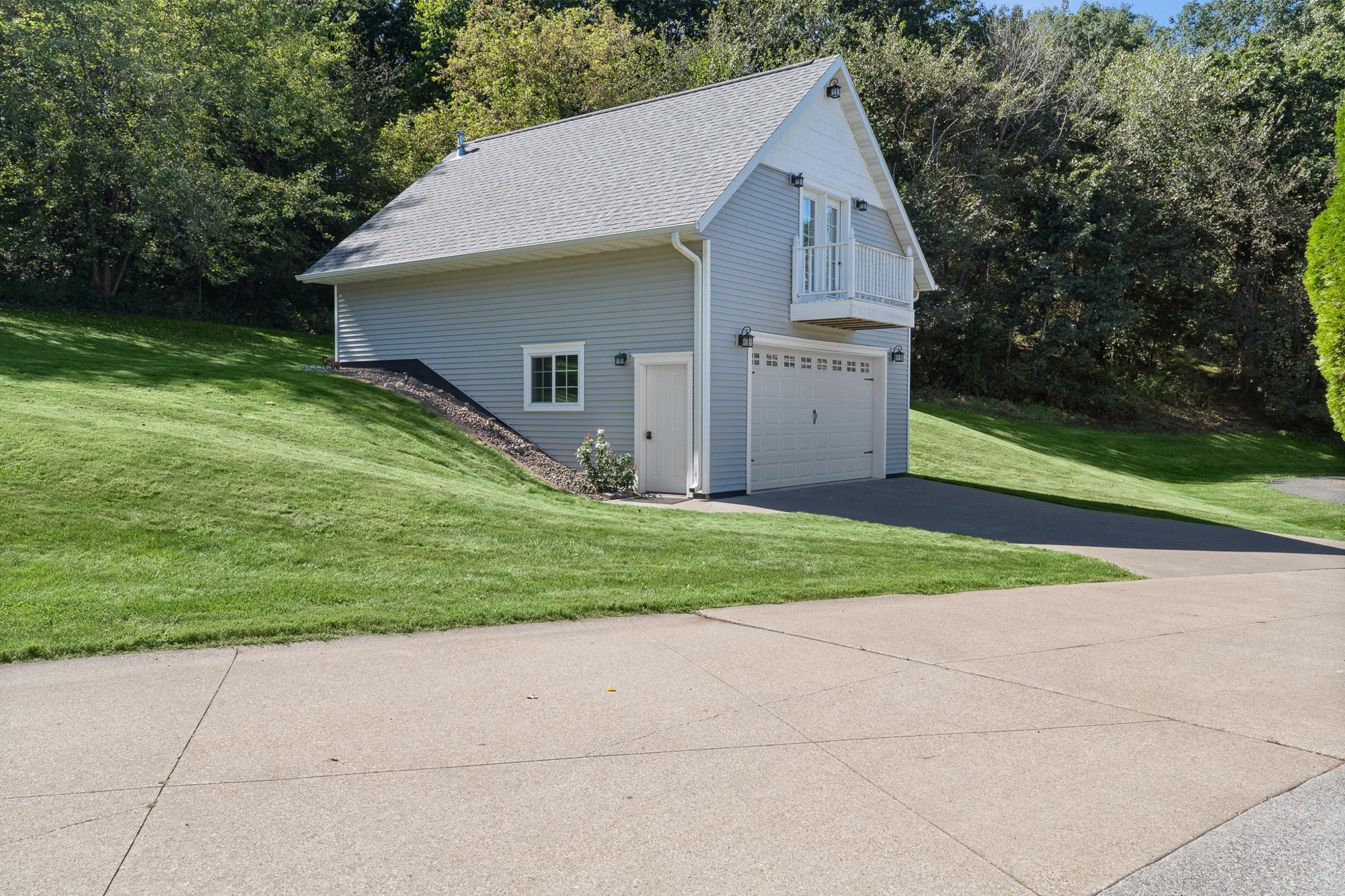 main property photo 58