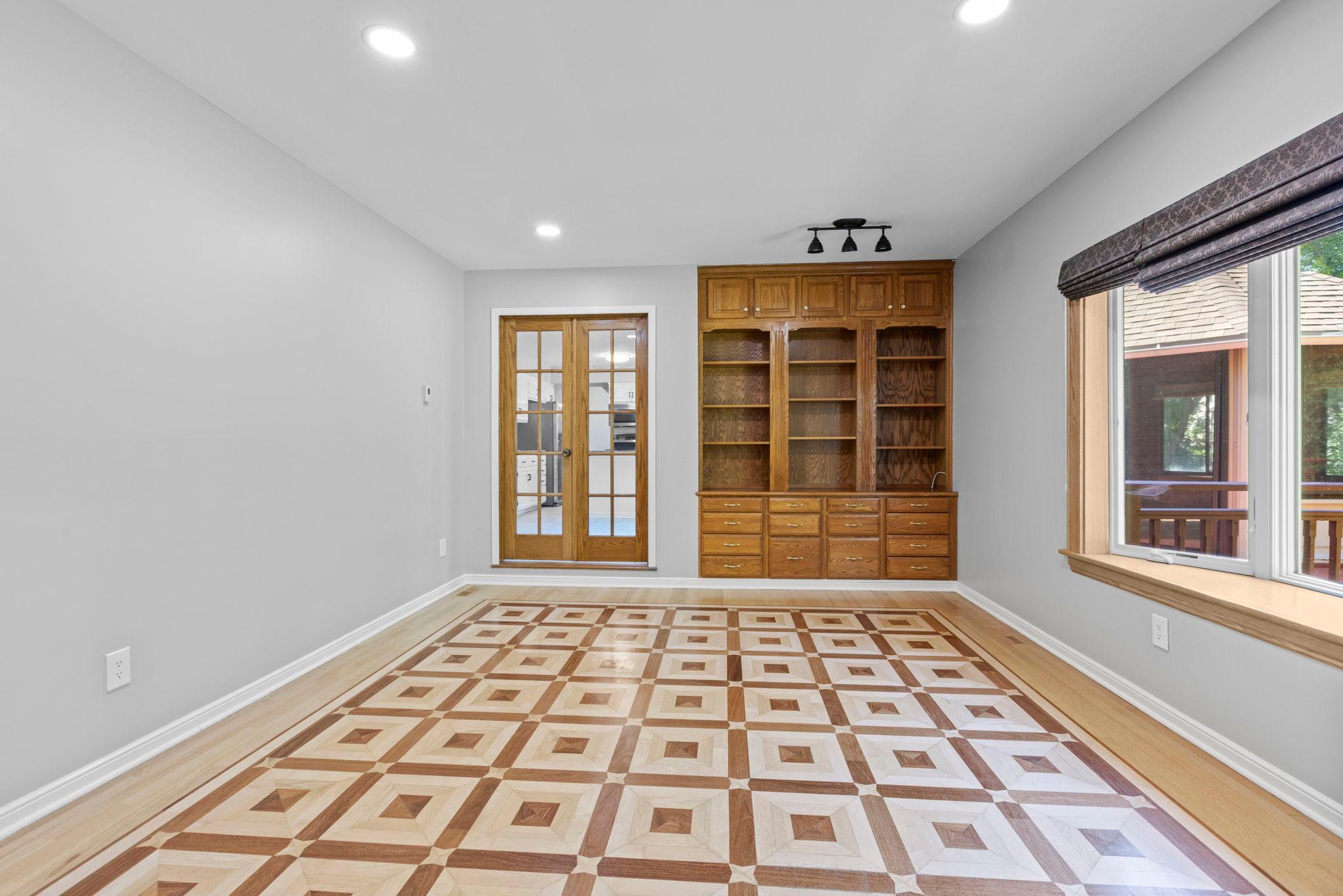 main property photo 24