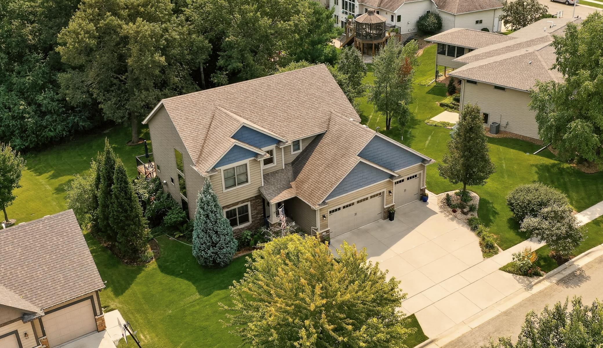 main property photo 45