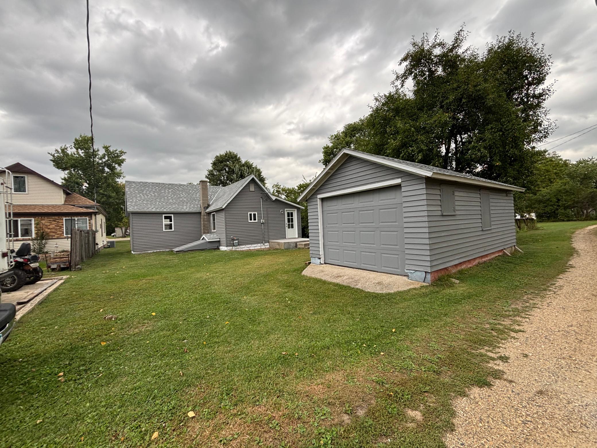 main property photo 20