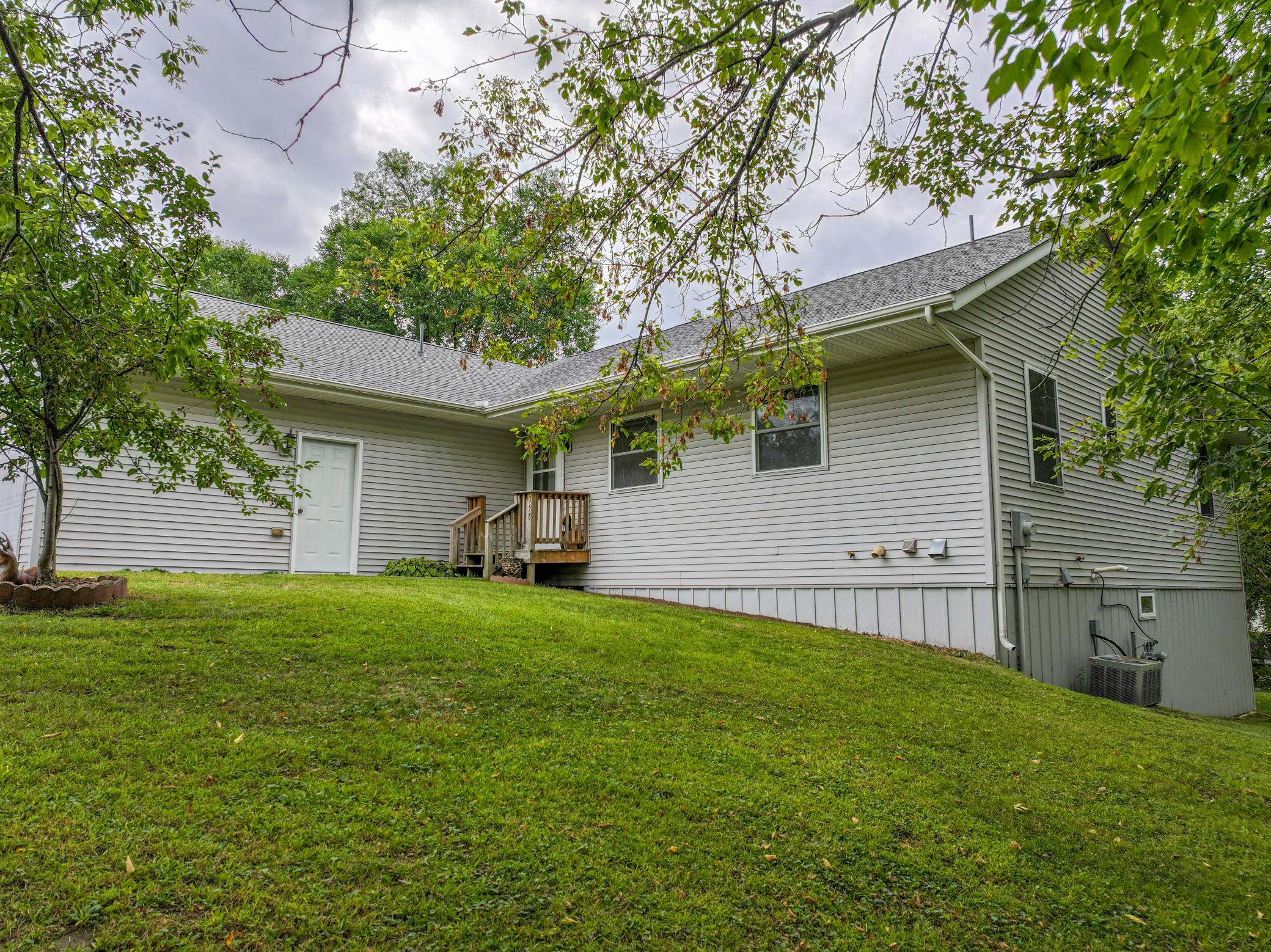 main property photo 40