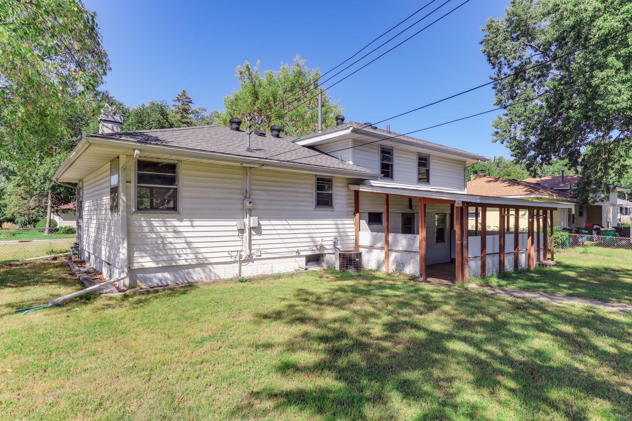 main property photo 31