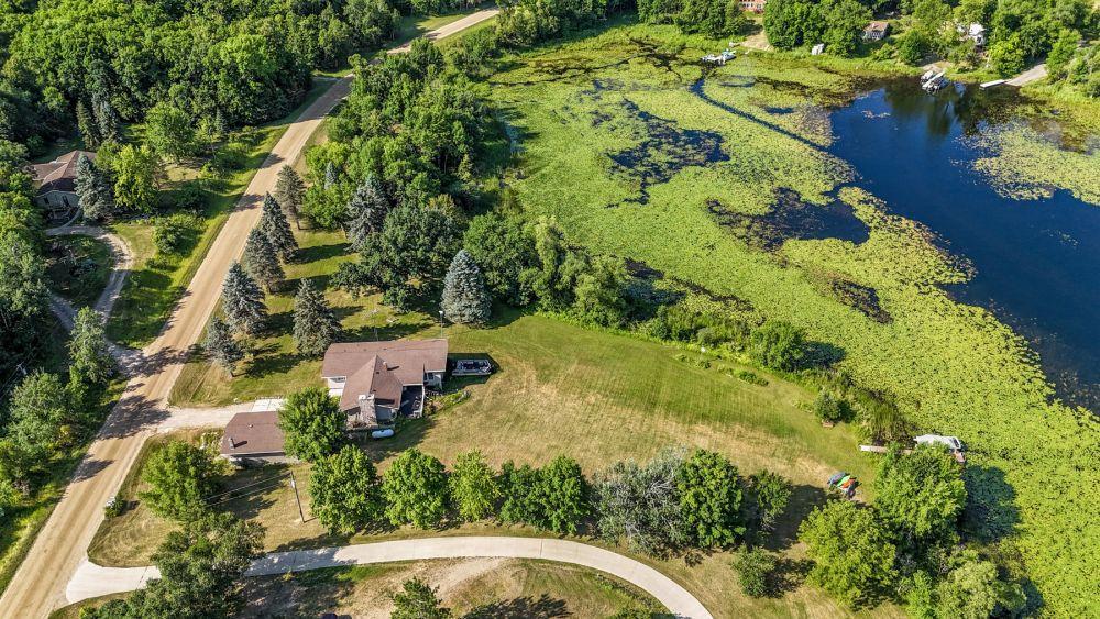 main property photo 41