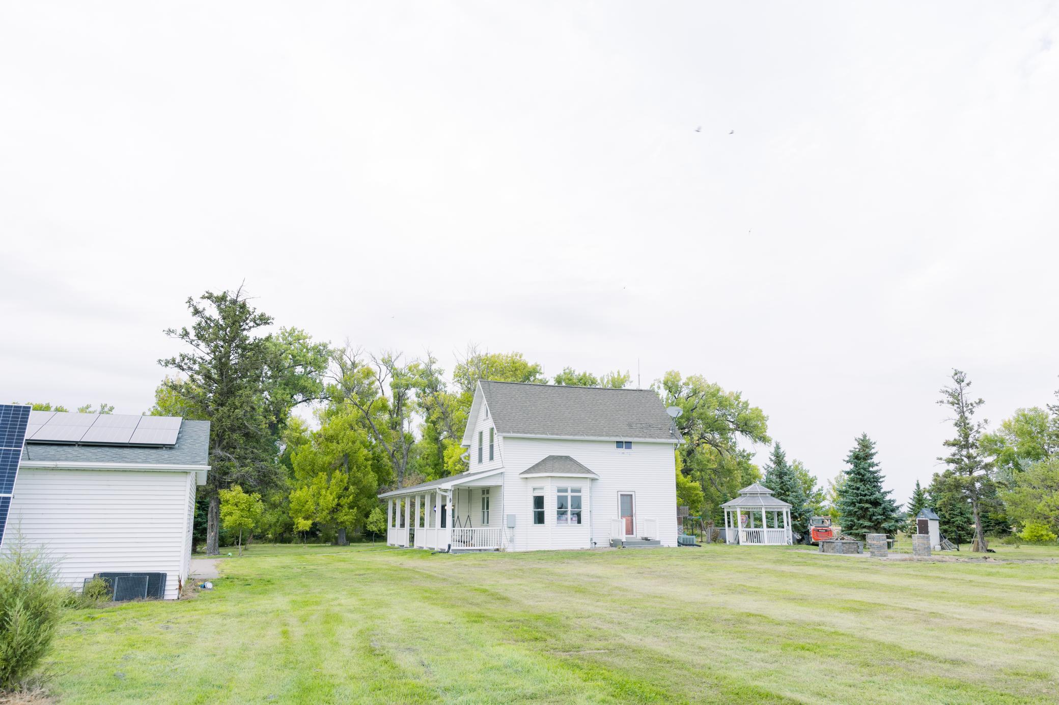 main property photo 33