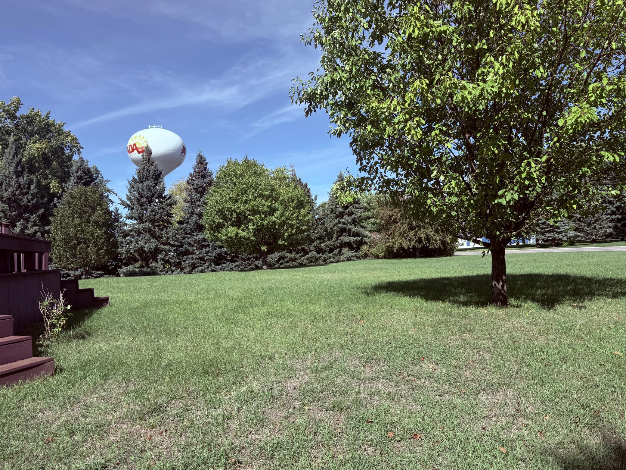 main property photo 8