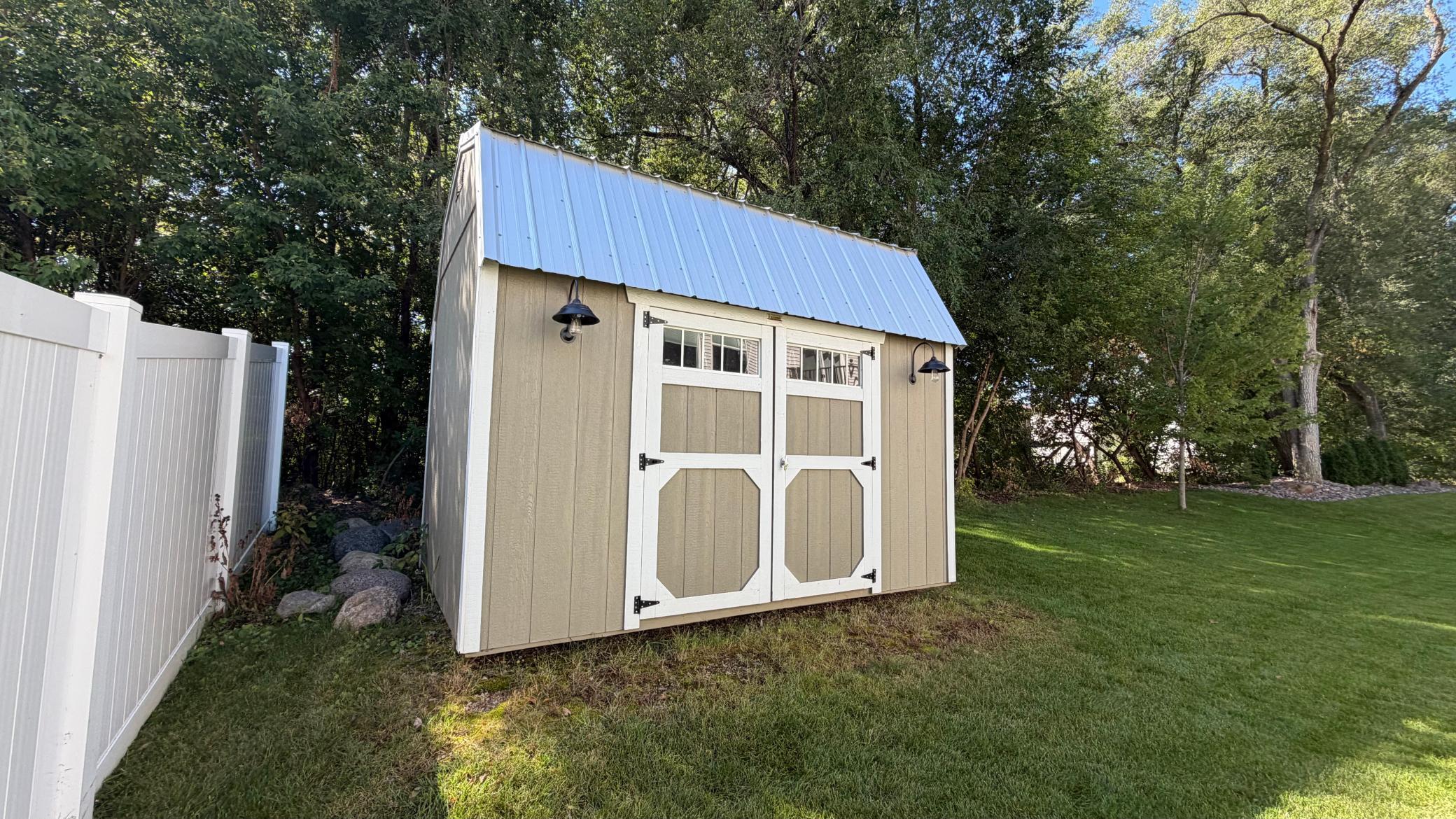 main property photo 59