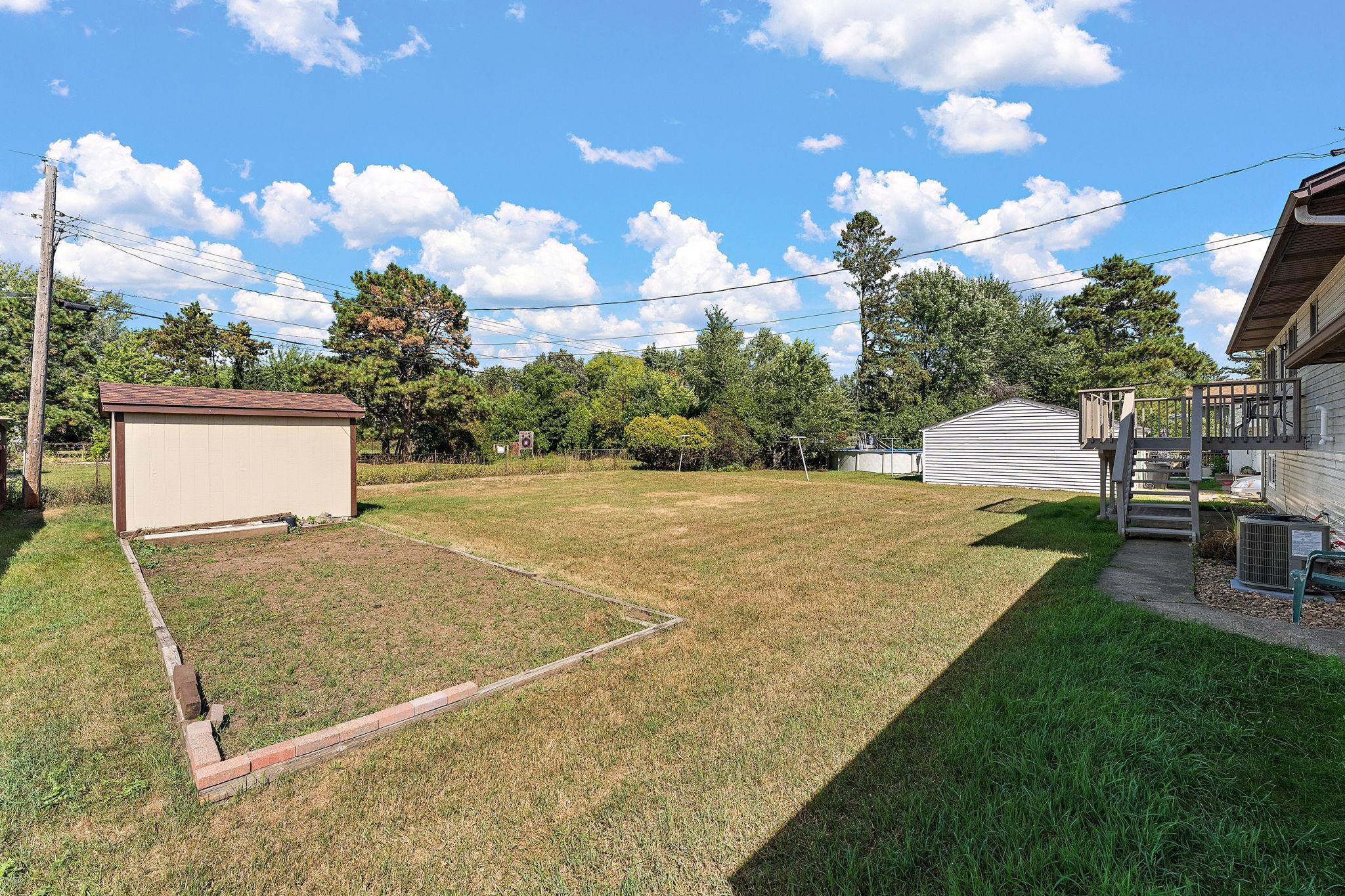 main property photo 40