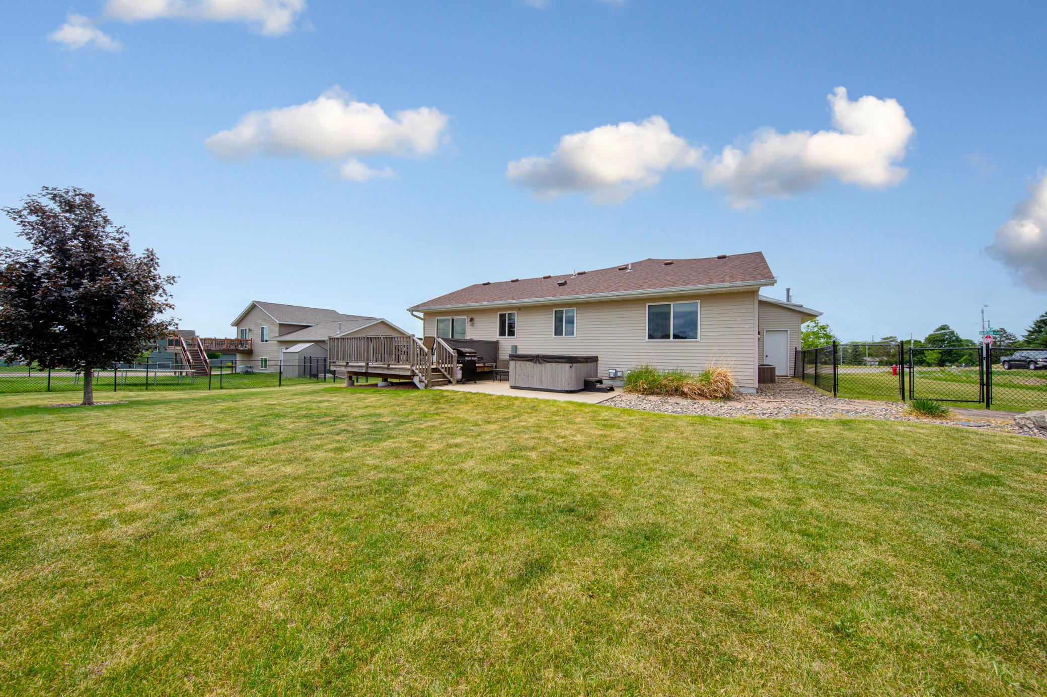 main property photo 36