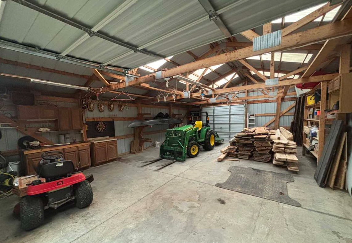 main property photo 90