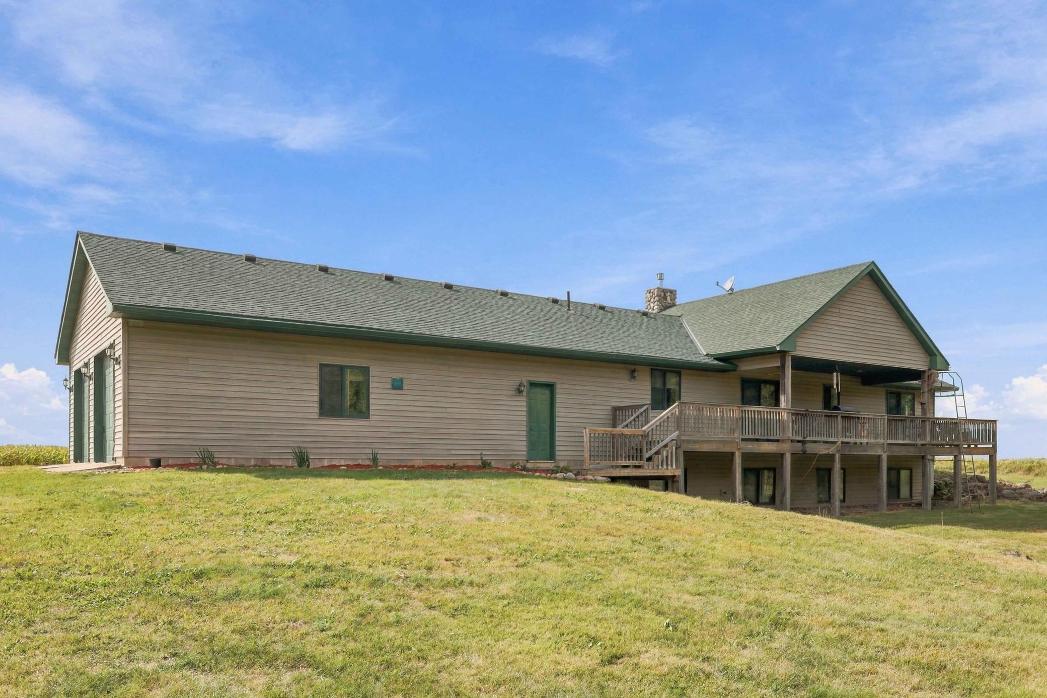 main property photo 23