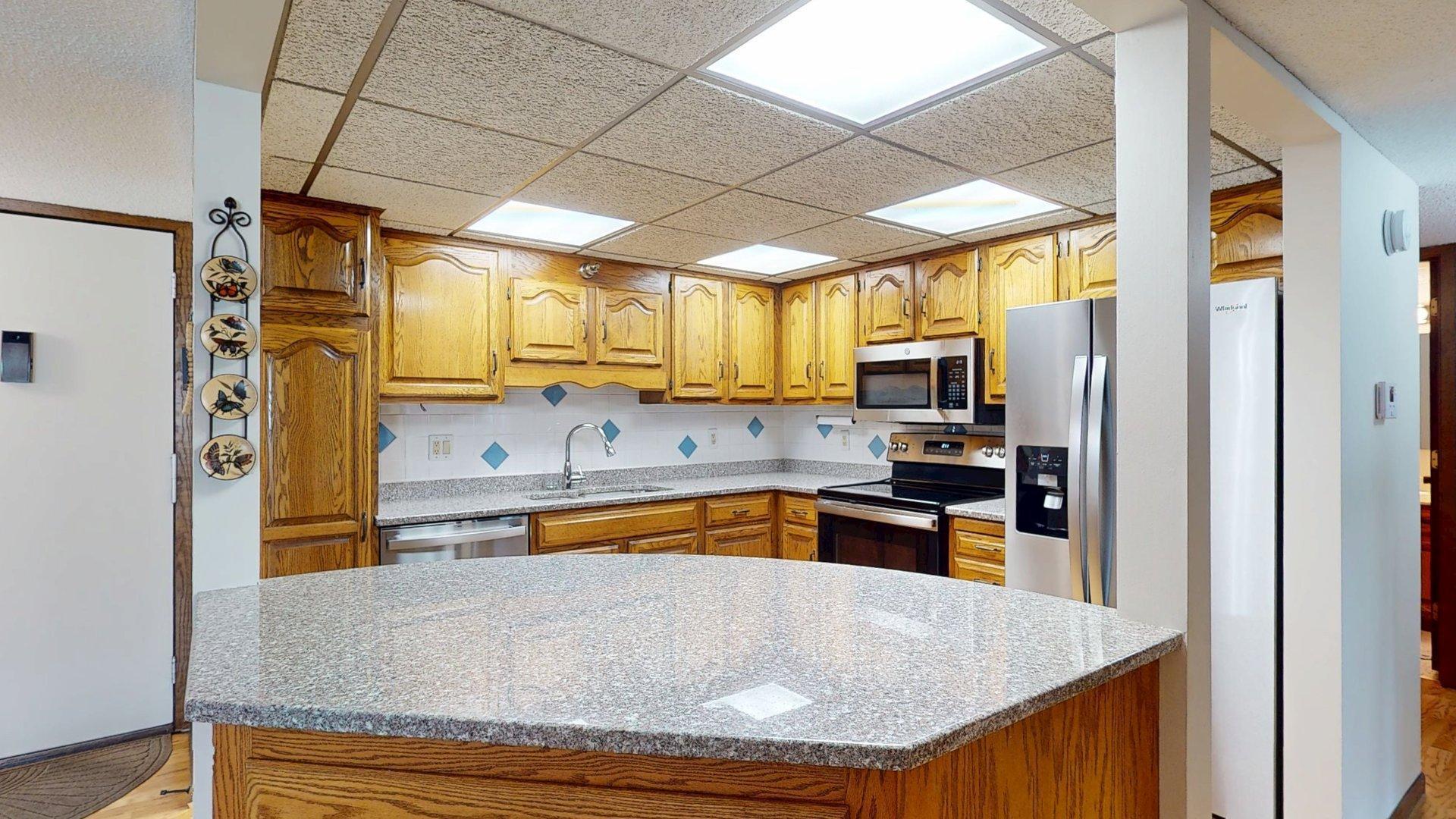 main property photo 13