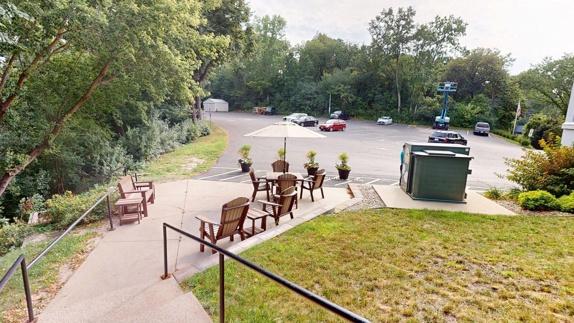 main property photo 40