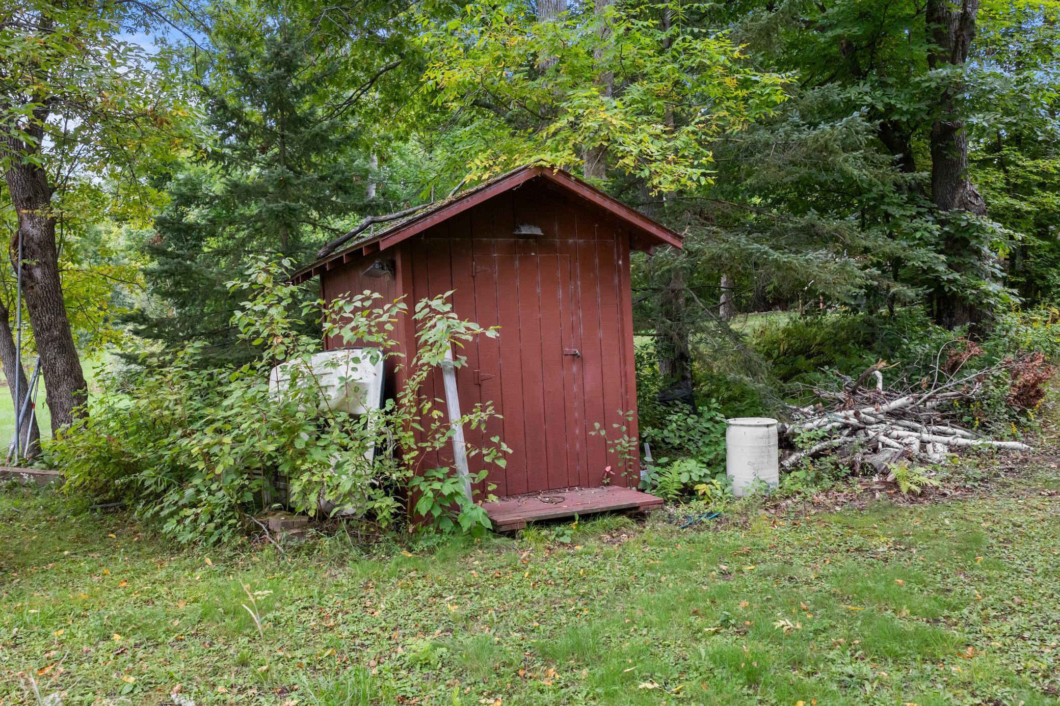 main property photo 13