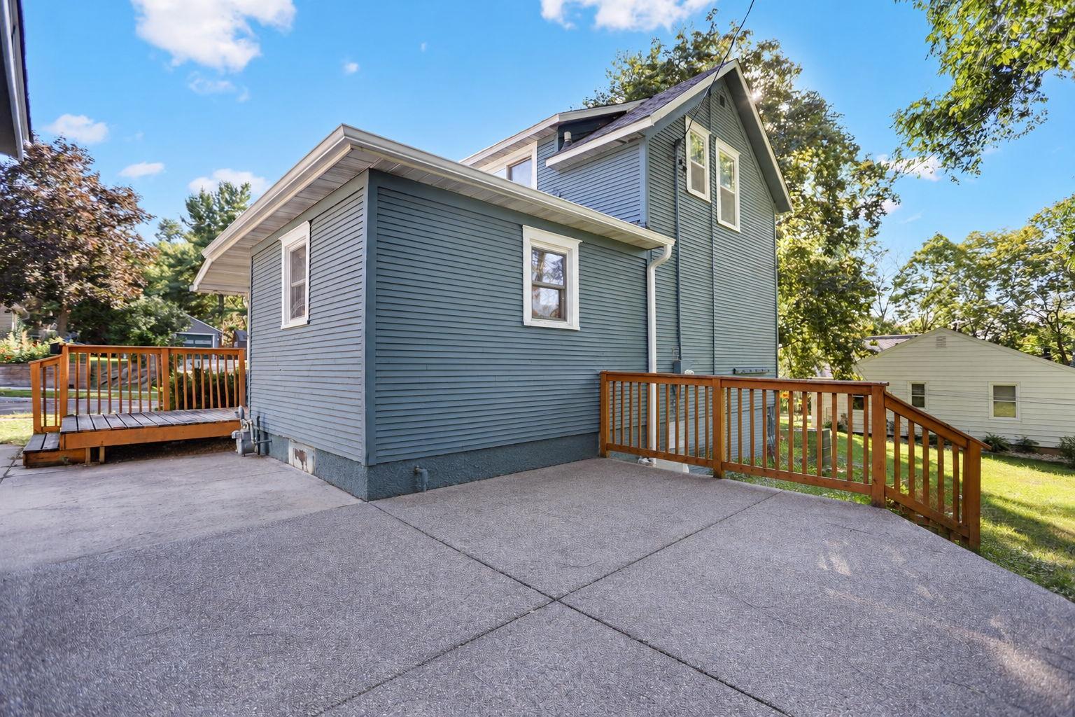 main property photo 39