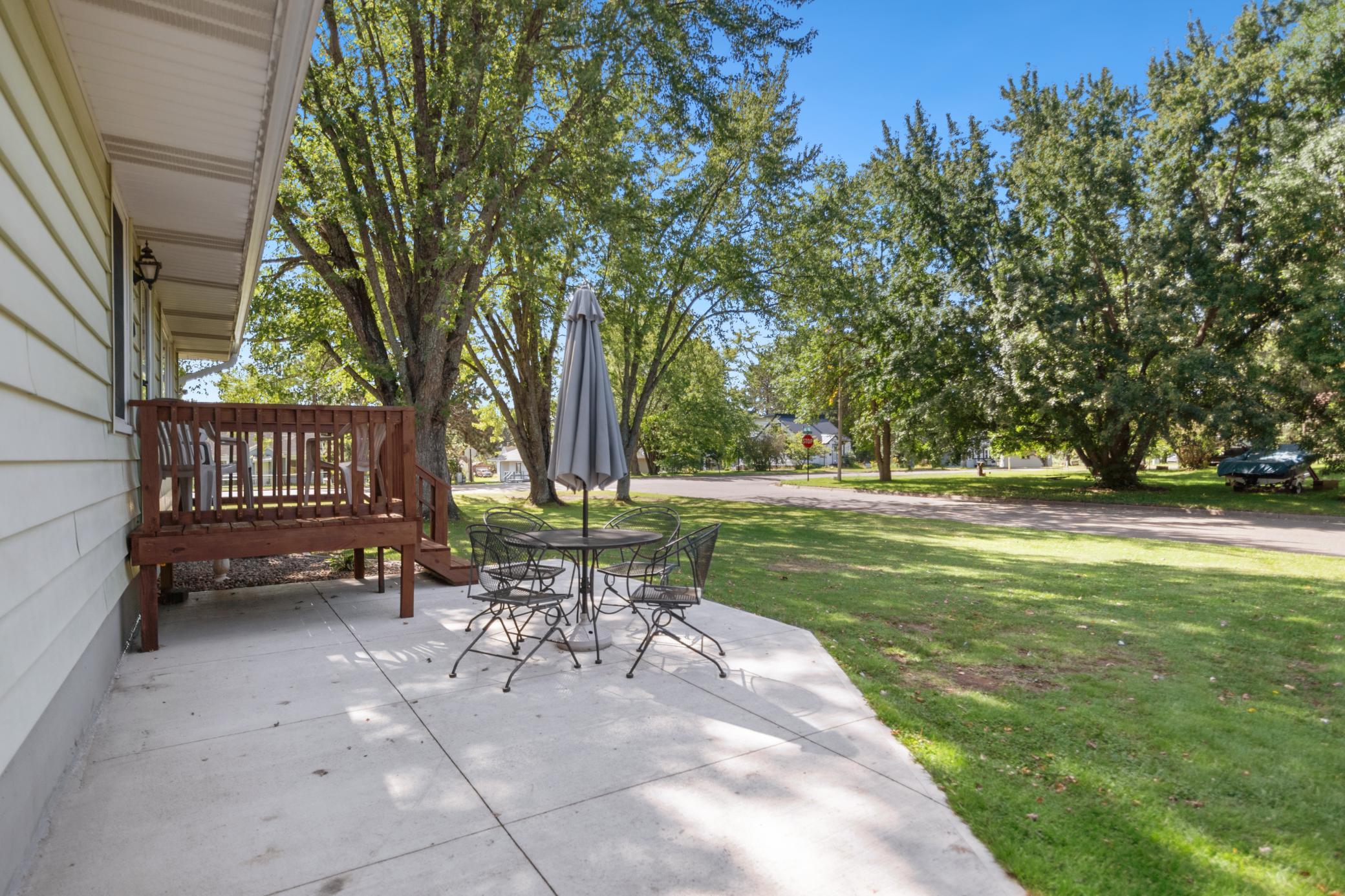 main property photo 34