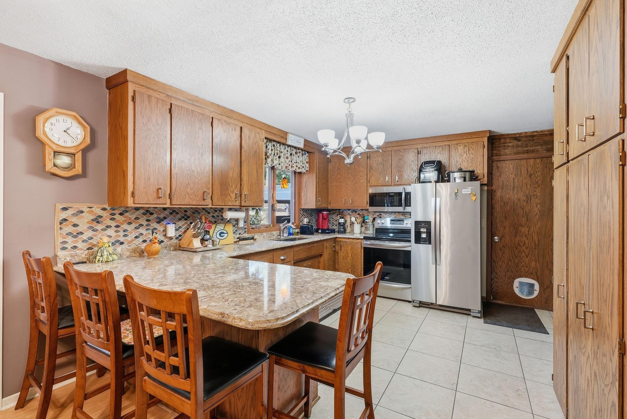 main property photo 4