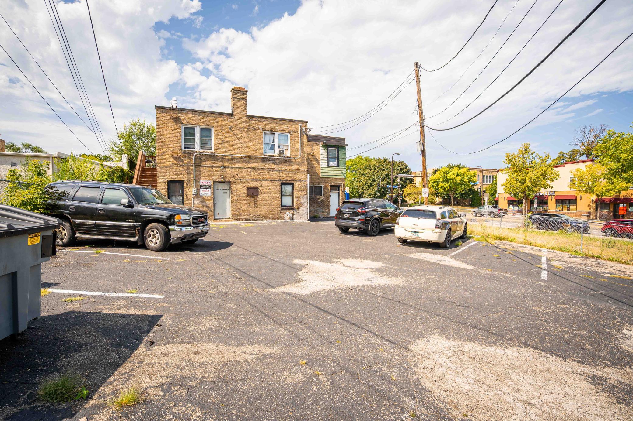 main property photo 10
