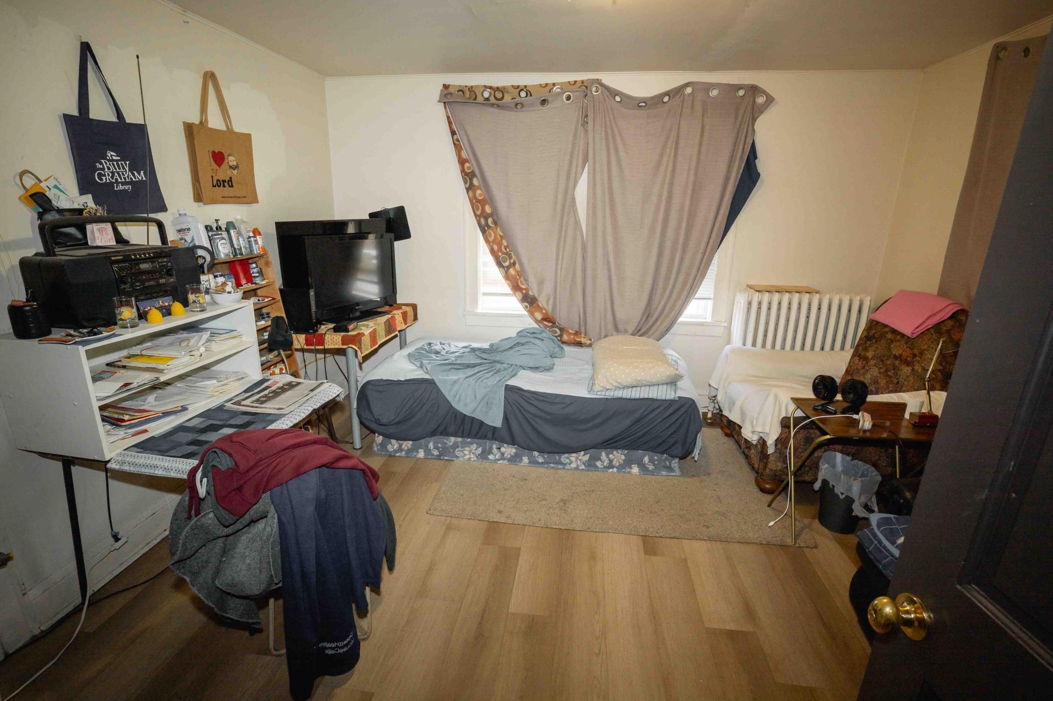 main property photo 25