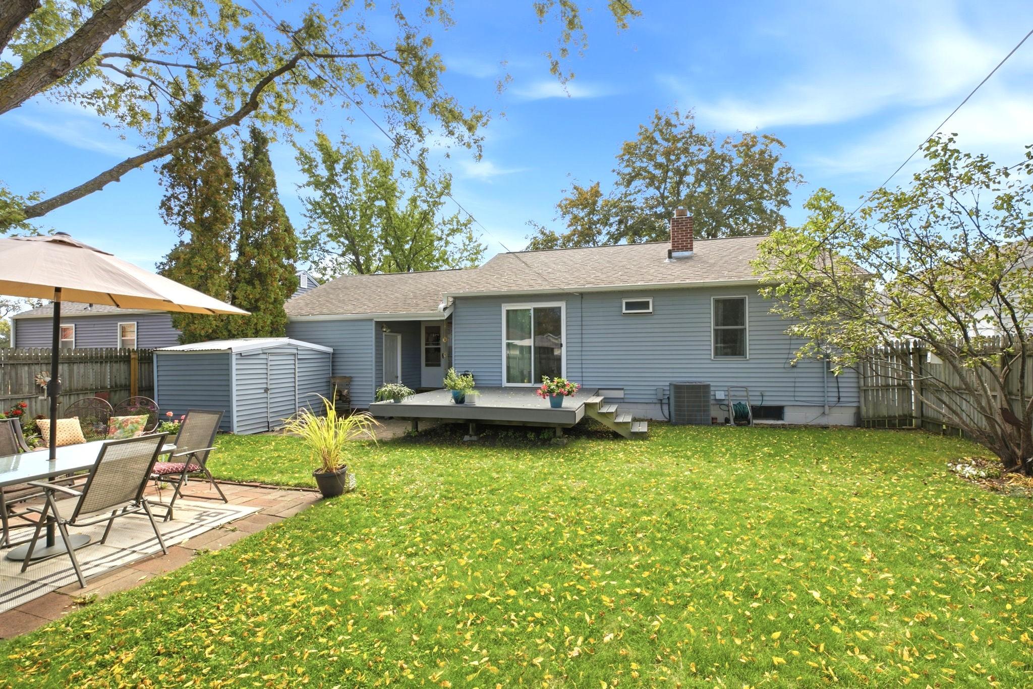 main property photo 11